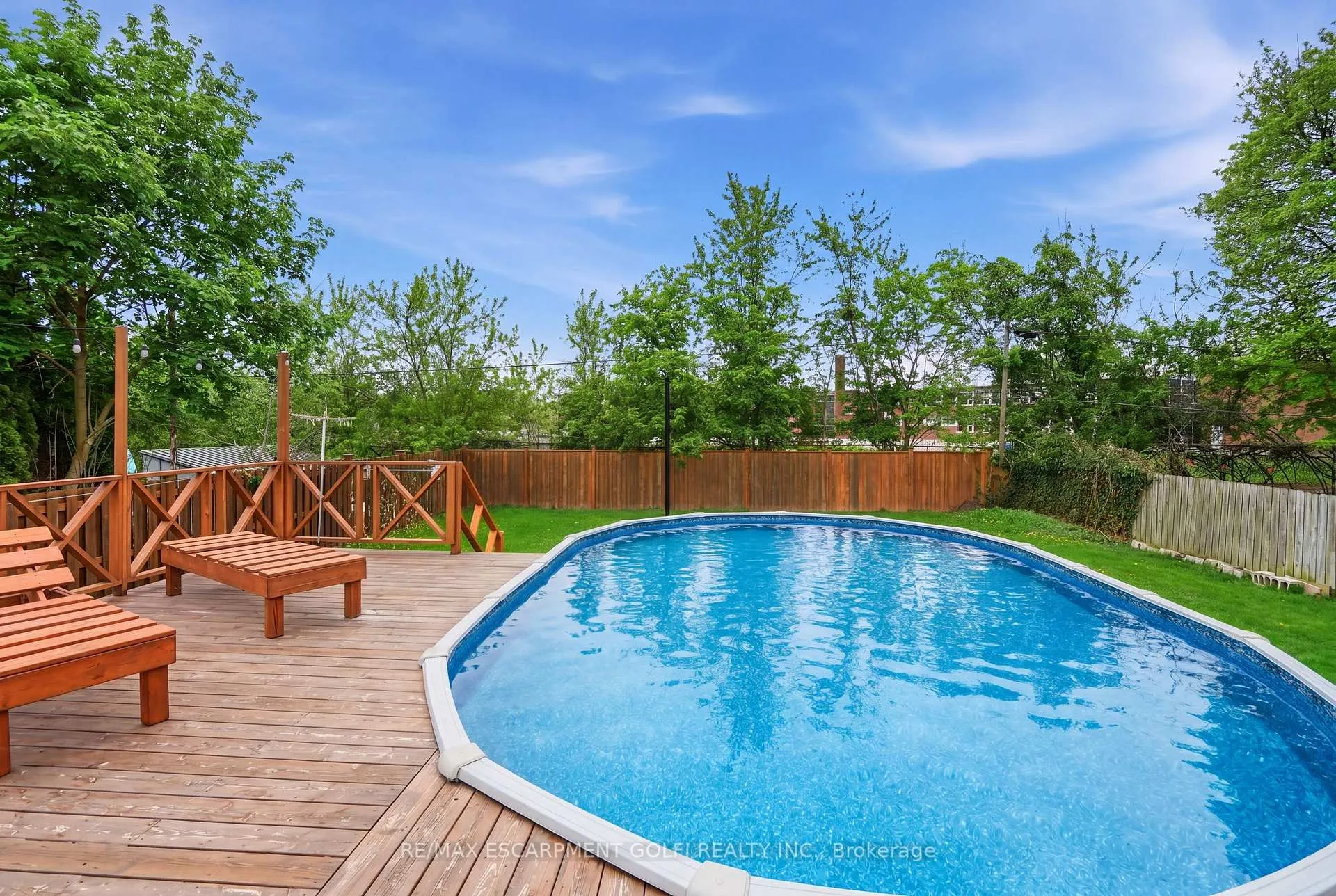 Photo 24 of 14 Edinburgh Drive, St. Catharines, Bunting/Linwell — HOMEH