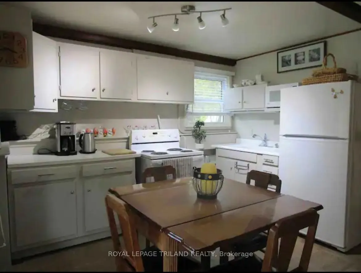 Photo 11 of 6329 William Street, Lambton Shores — HOMEH