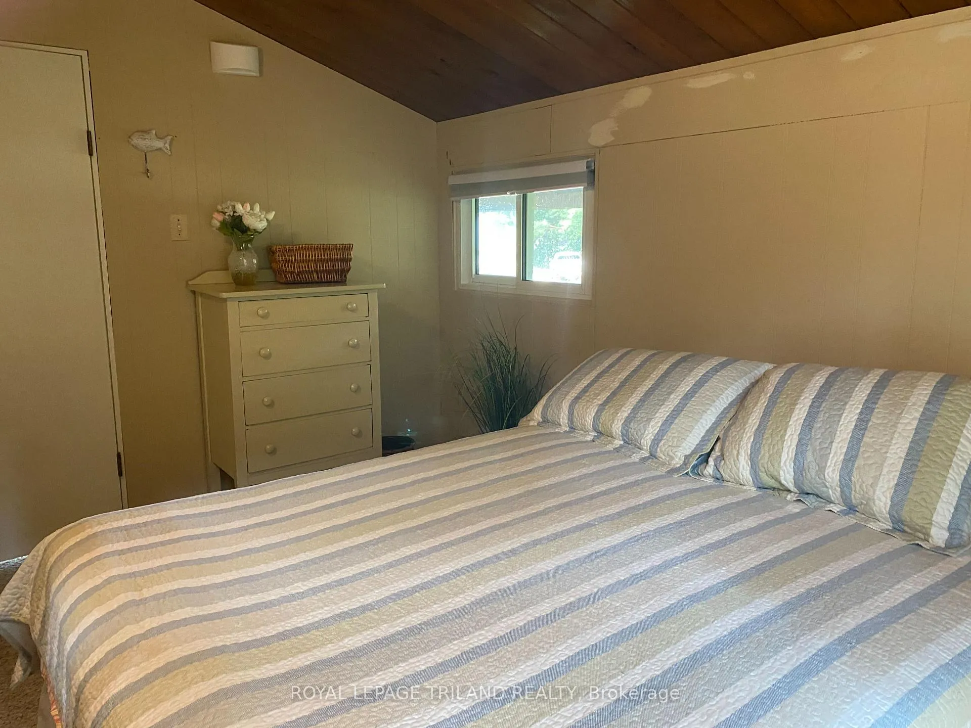Photo 14 of 6329 William Street, Lambton Shores — HOMEH
