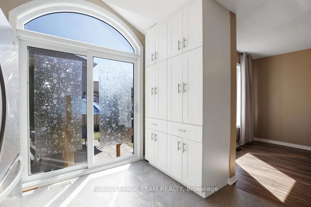 Photo 15 of 576 Chardonnay Drive, Ottawa, Avalon East — HOMEH