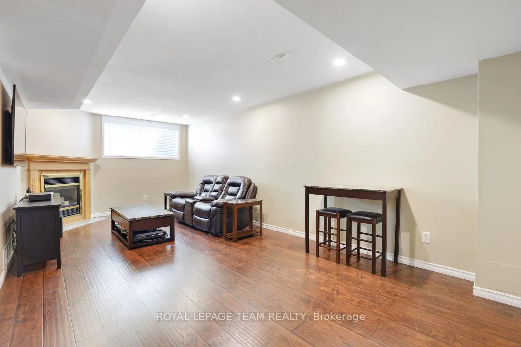 Photo 25 of 576 Chardonnay Drive, Ottawa, Avalon East — HOMEH