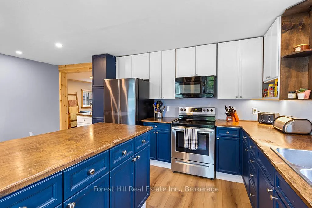 Photo 10 of 66 3rd Street SW, Arran-Elderslie — HOMEH