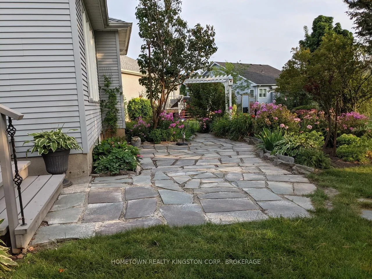 Photo 2 of 59 Abbey Dawn Drive, Loyalist, Bath — HOMEH