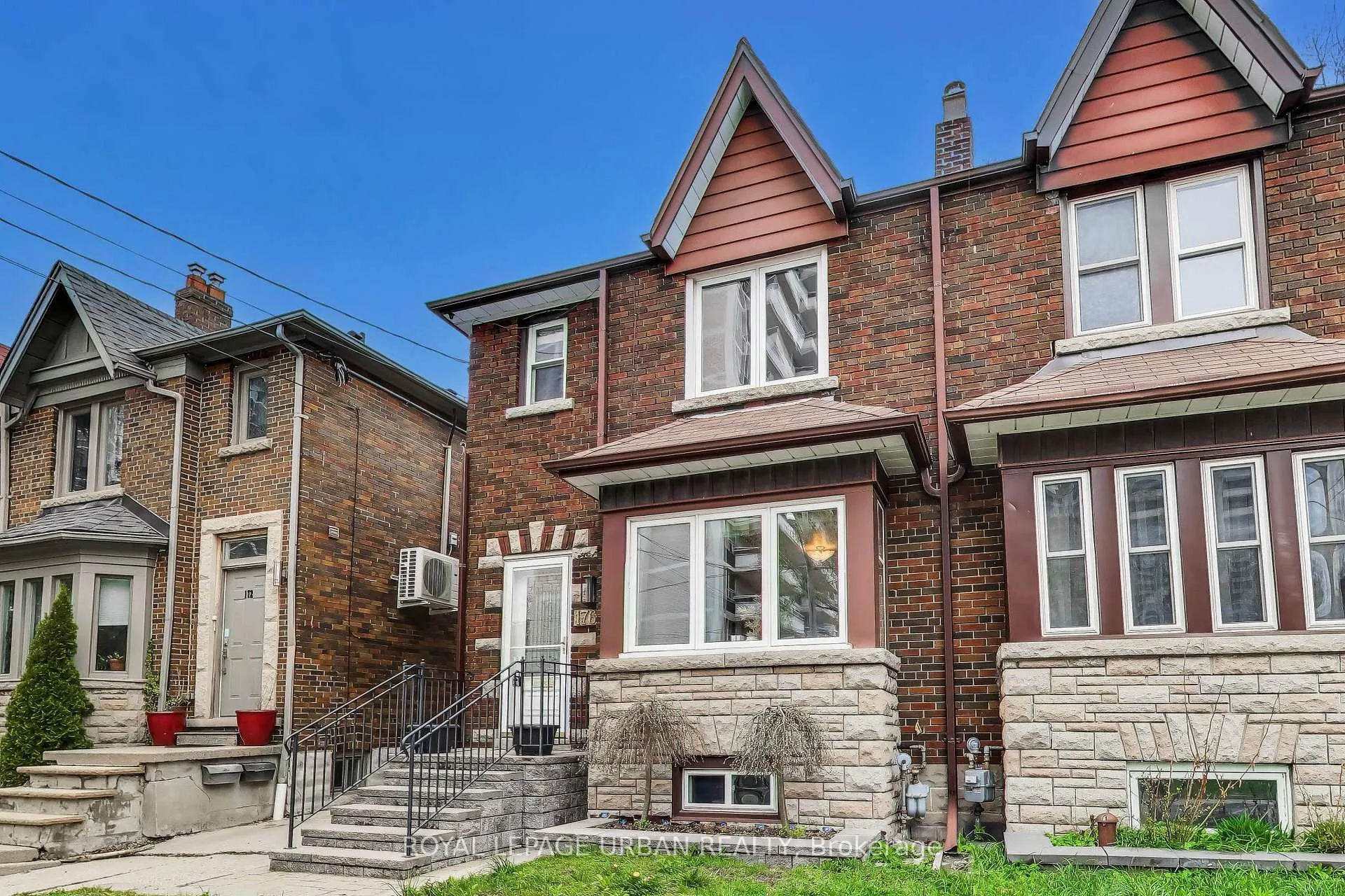 Photo 3 of 176 Davisville Avenue, Toronto, Mount Pleasant West — HOMEH