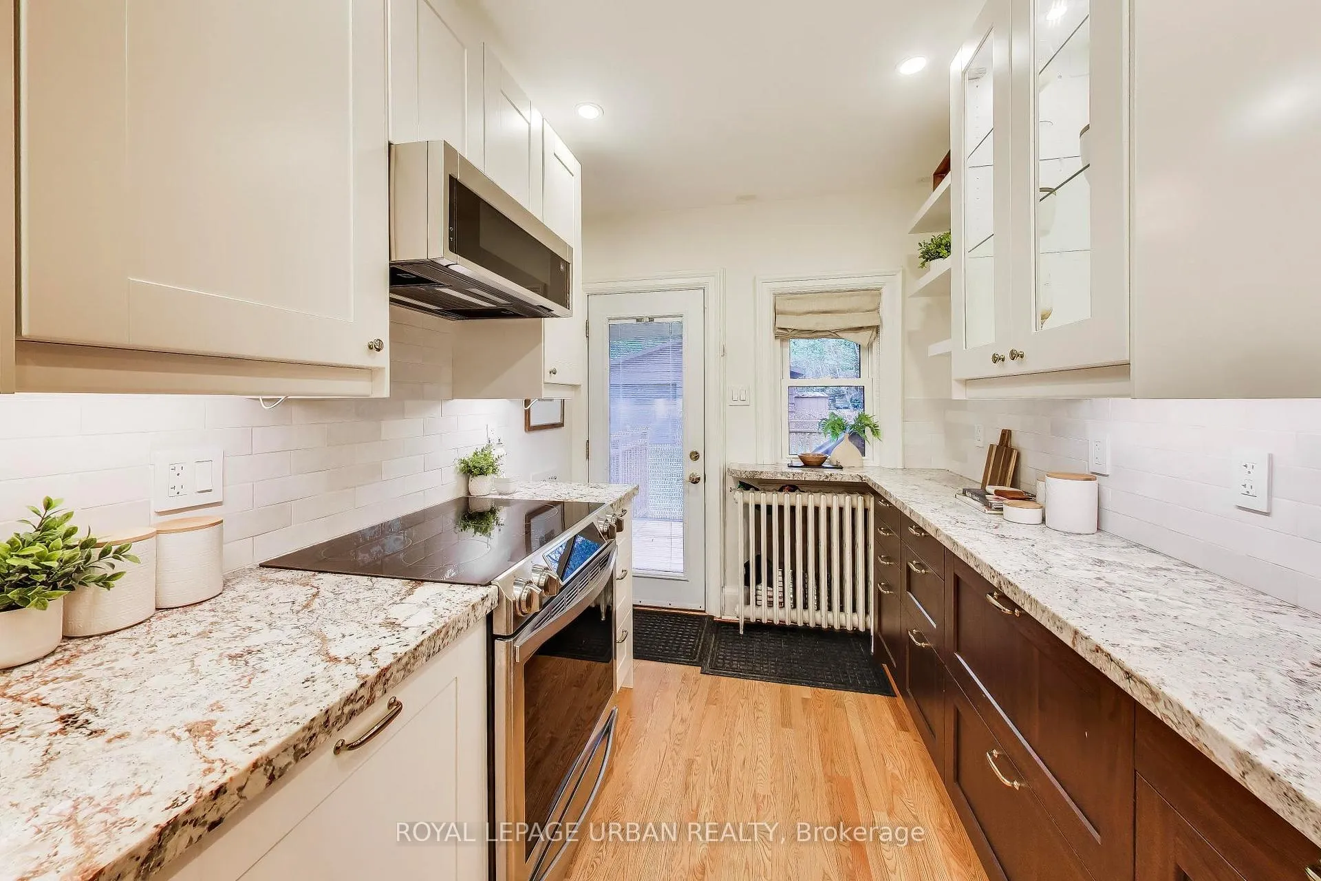 Photo 13 of 176 Davisville Avenue, Toronto, Mount Pleasant West — HOMEH