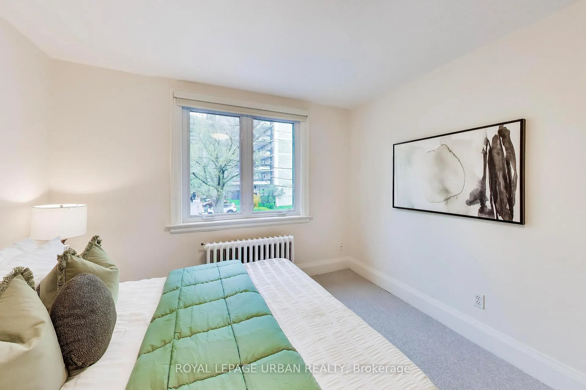 Photo 17 of 176 Davisville Avenue, Toronto, Mount Pleasant West — HOMEH