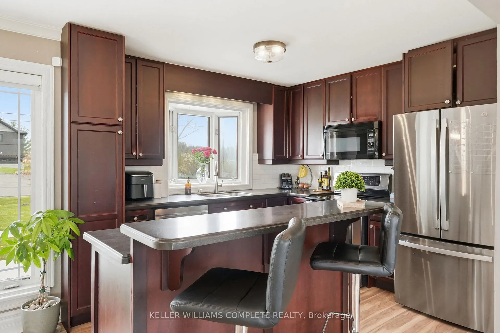 Photo 6 of 533 Woodburn Road, Hamilton, Woodburn — HOMEH