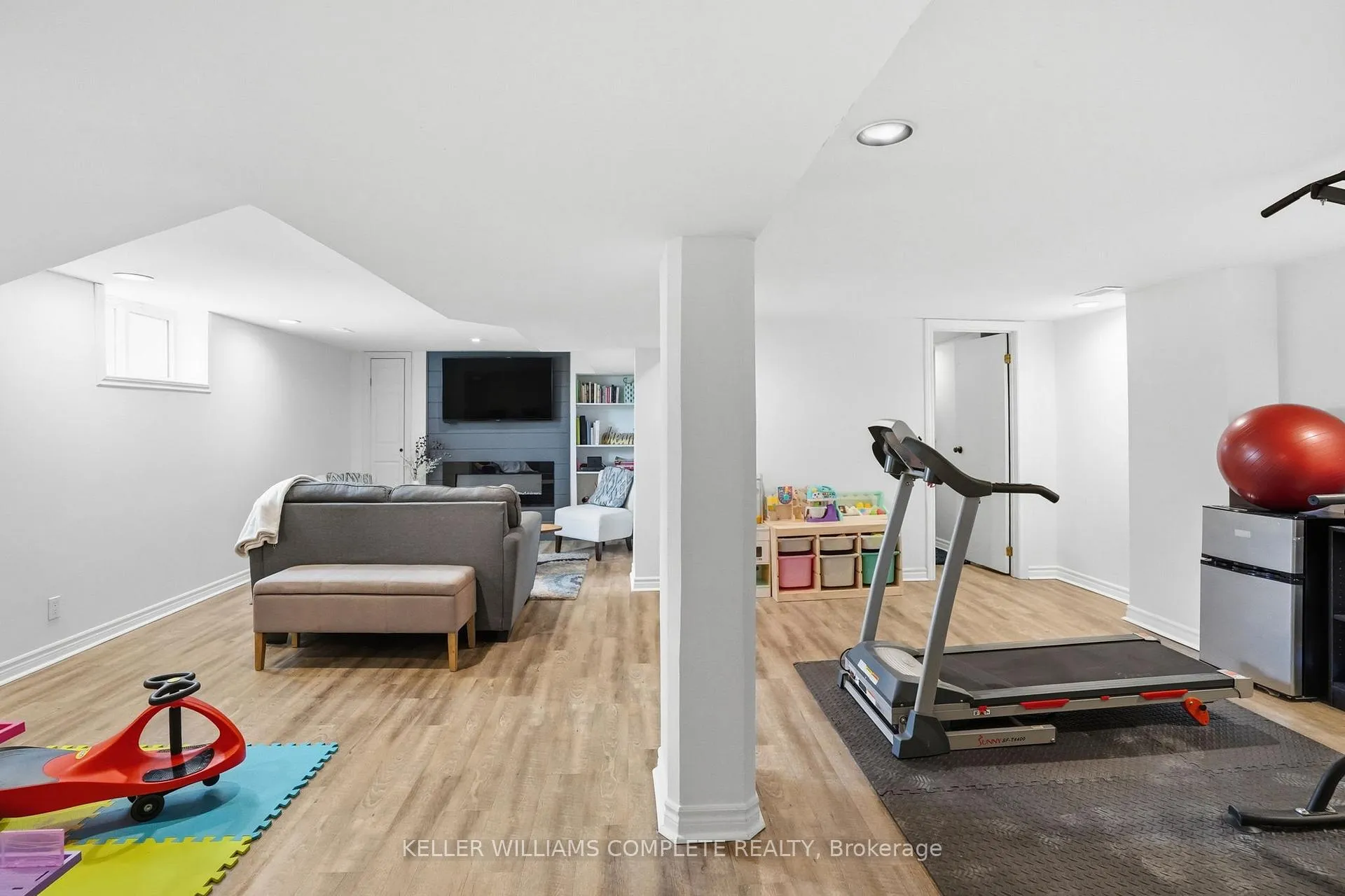 Photo 21 of 533 Woodburn Road, Hamilton, Woodburn — HOMEH