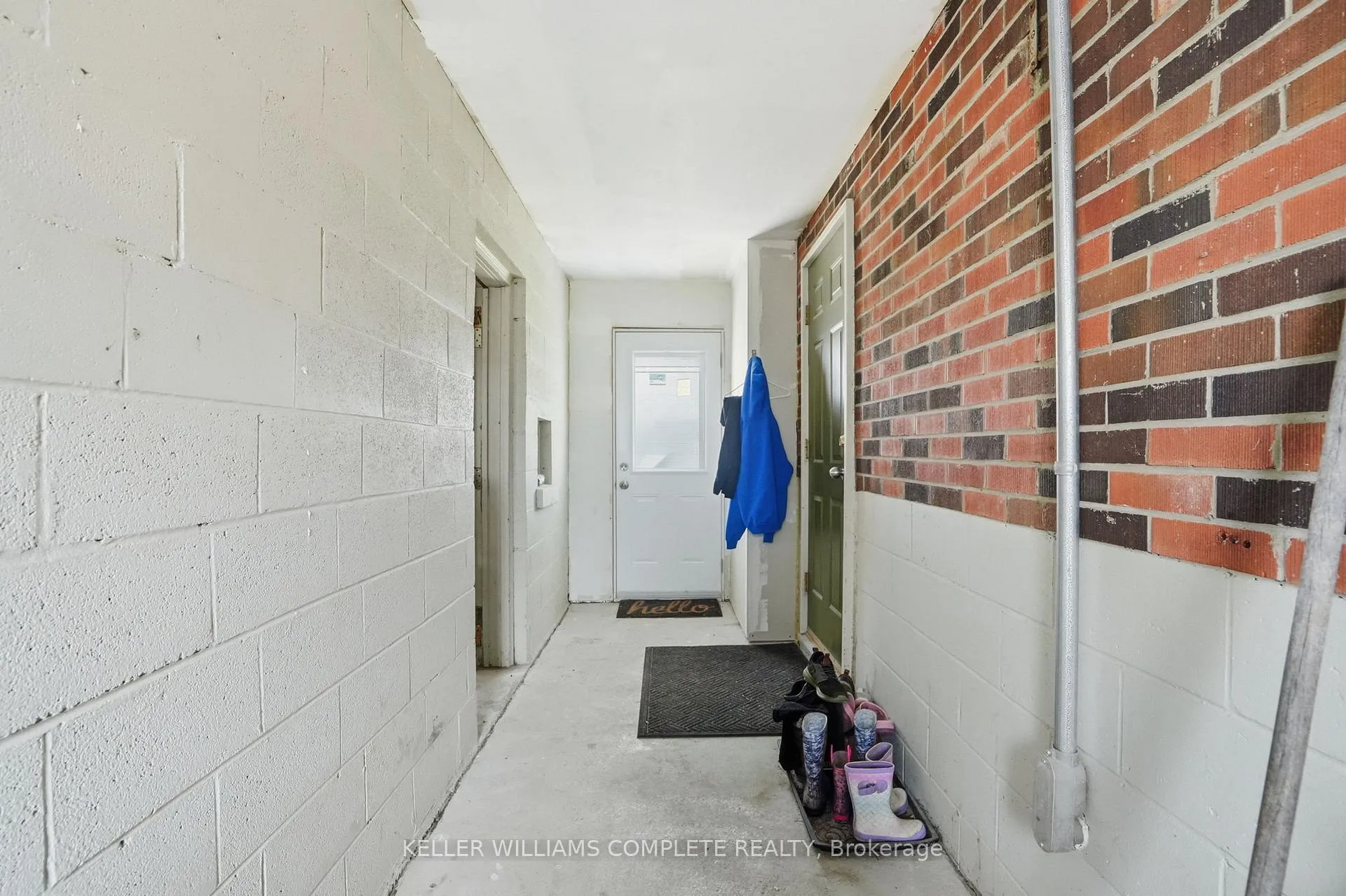 Photo 30 of 533 Woodburn Road, Hamilton, Woodburn — HOMEH