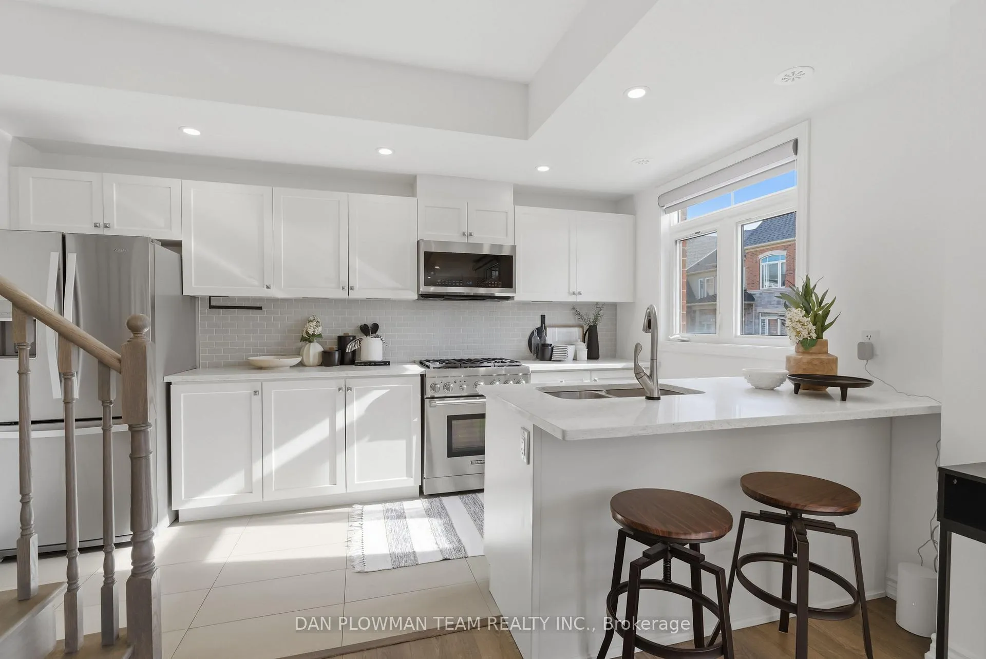 Photo 5 of 2431 Nantucket Chase, Pickering, Duffin Heights — HOMEH