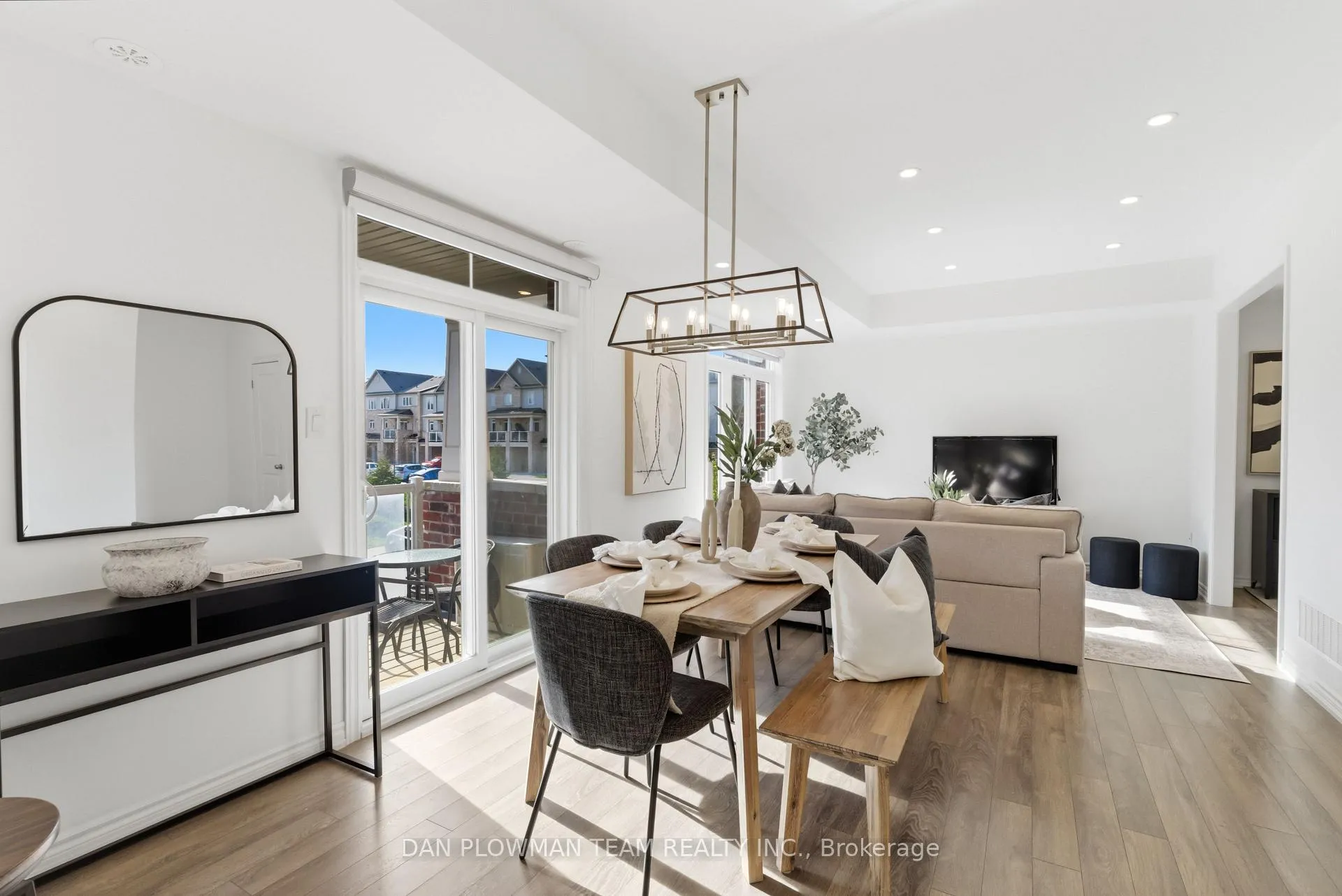 Photo 8 of 2431 Nantucket Chase, Pickering, Duffin Heights — HOMEH