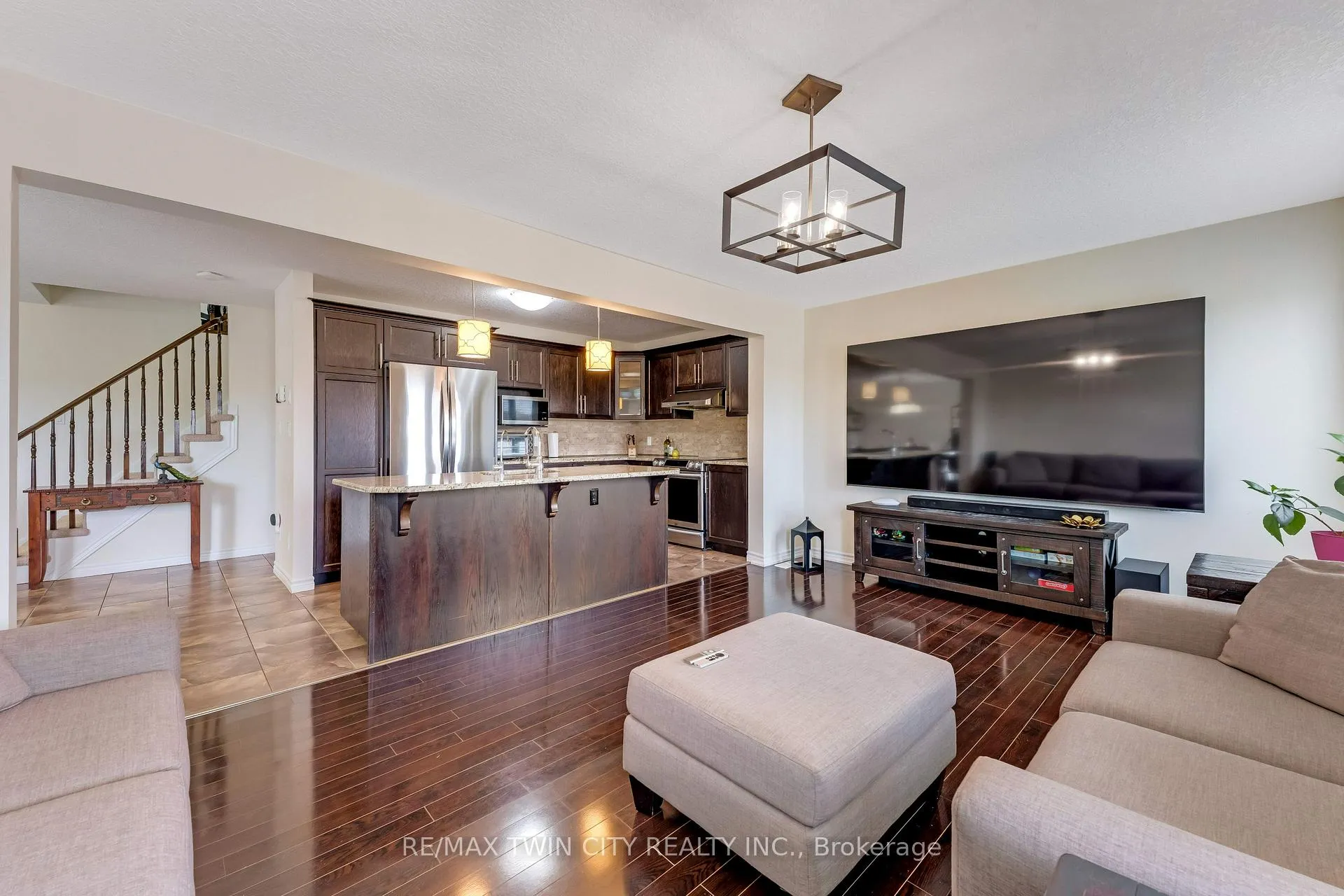 Photo 11 of 109 Robert Simone Way, North Dumfries — HOMEH