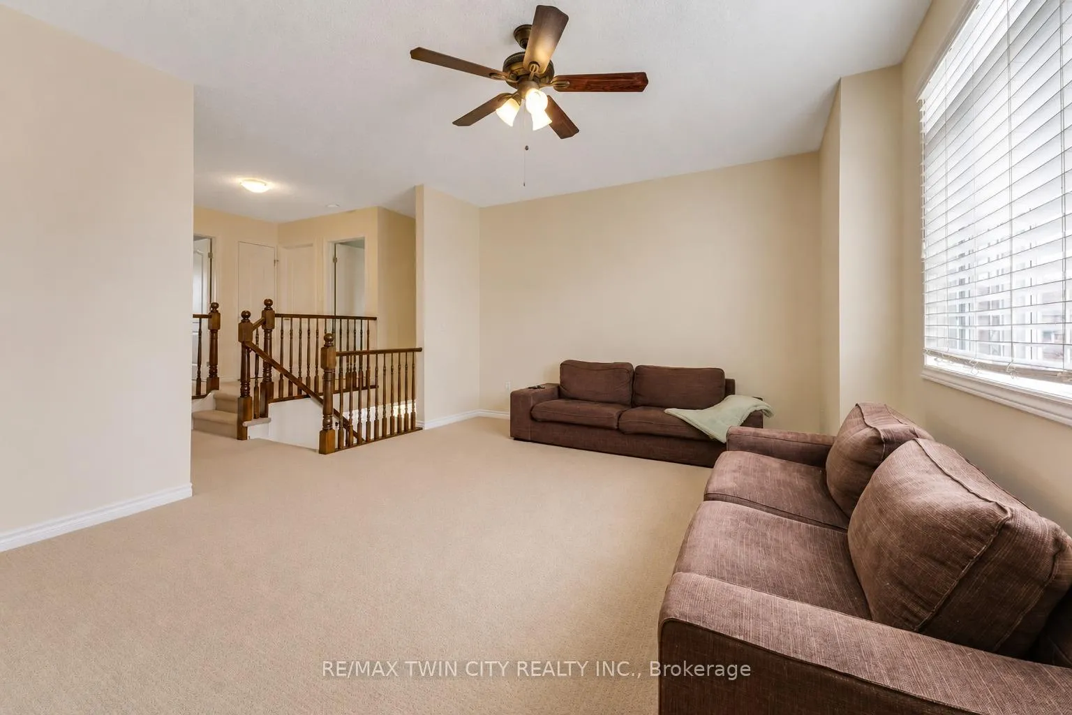 Photo 16 of 109 Robert Simone Way, North Dumfries — HOMEH