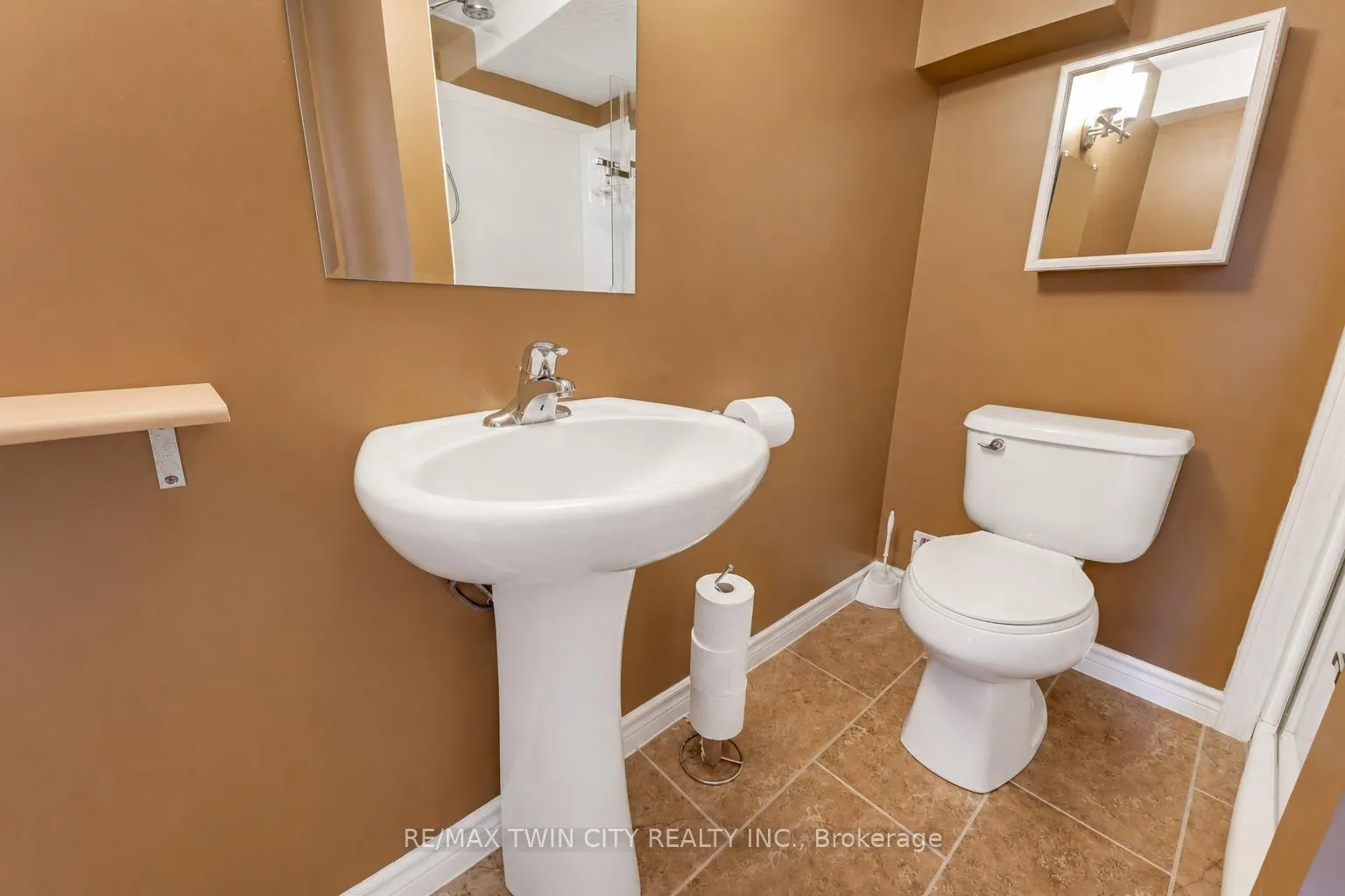 Photo 36 of 109 Robert Simone Way, North Dumfries — HOMEH