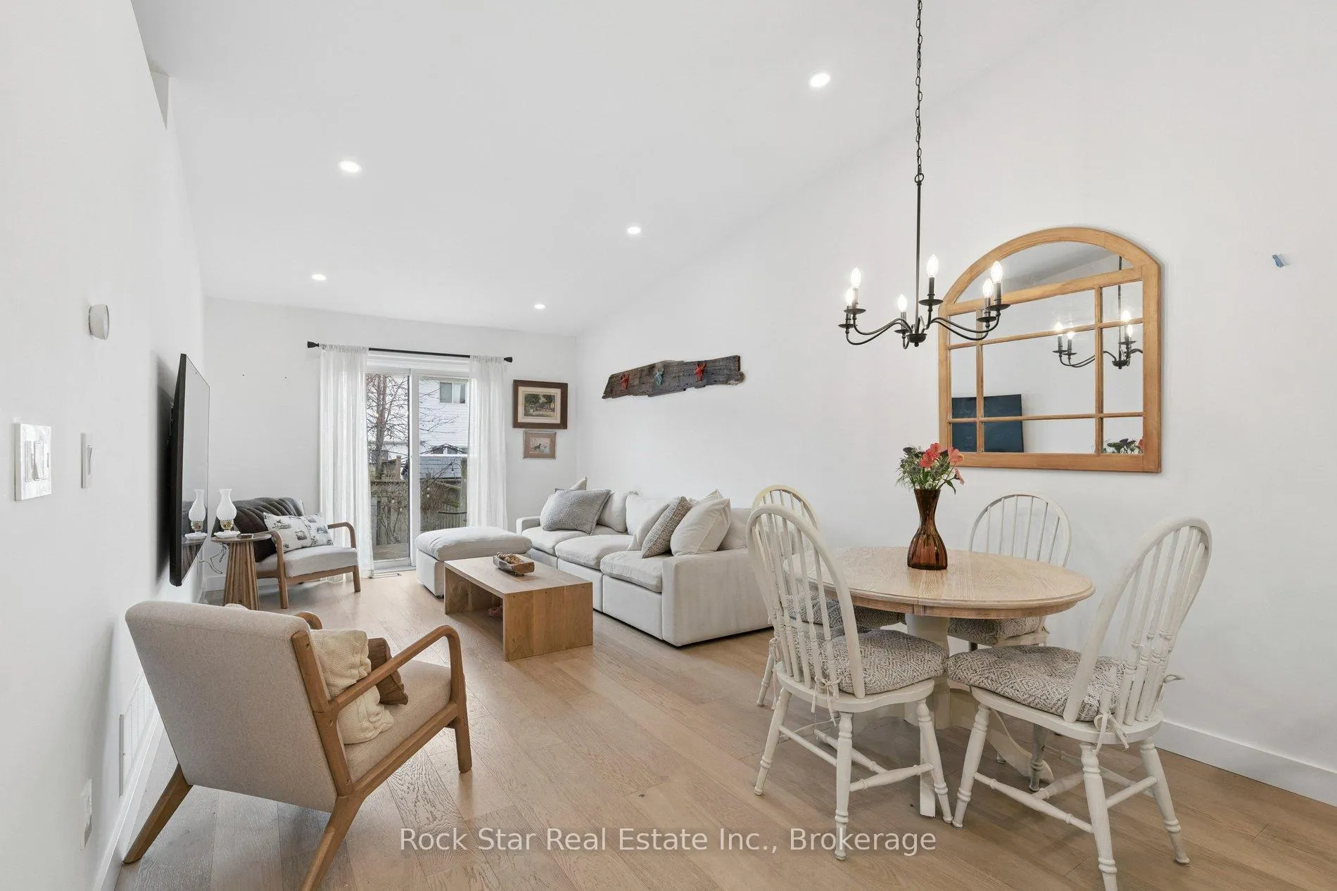 Photo 3 of 4467 Michael Avenue, Lincoln, Beamsville — HOMEH