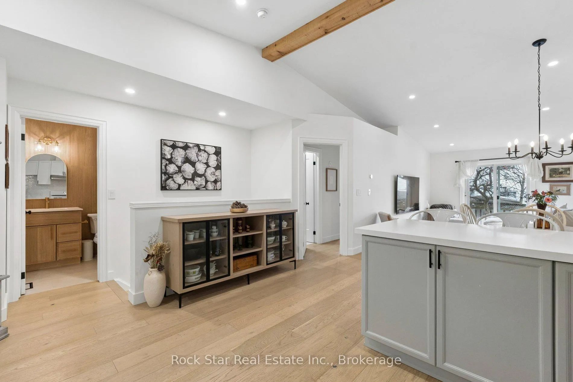 Photo 11 of 4467 Michael Avenue, Lincoln, Beamsville — HOMEH