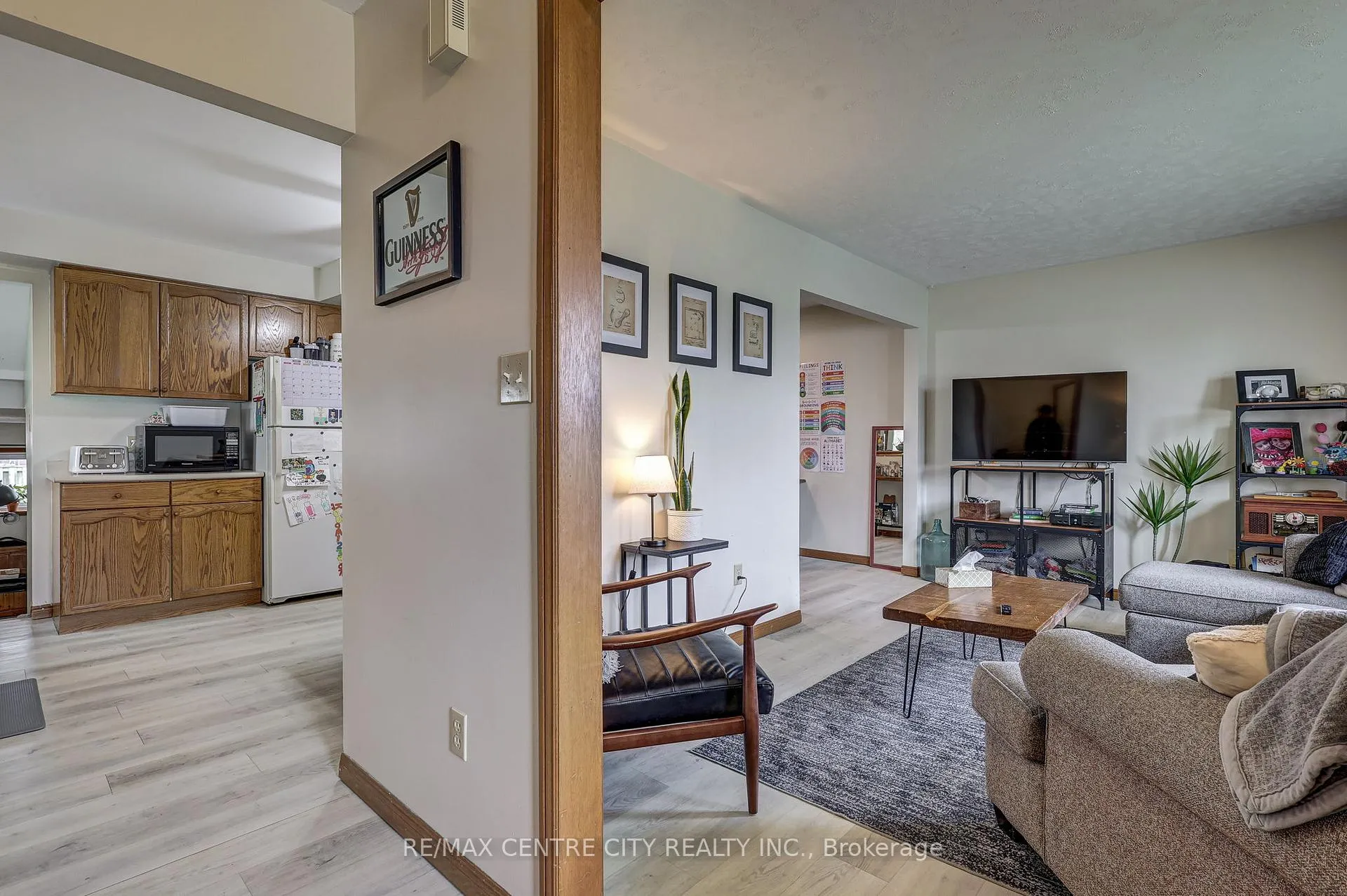 Photo 12 of 456 Wellington Street, St. Thomas — HOMEH