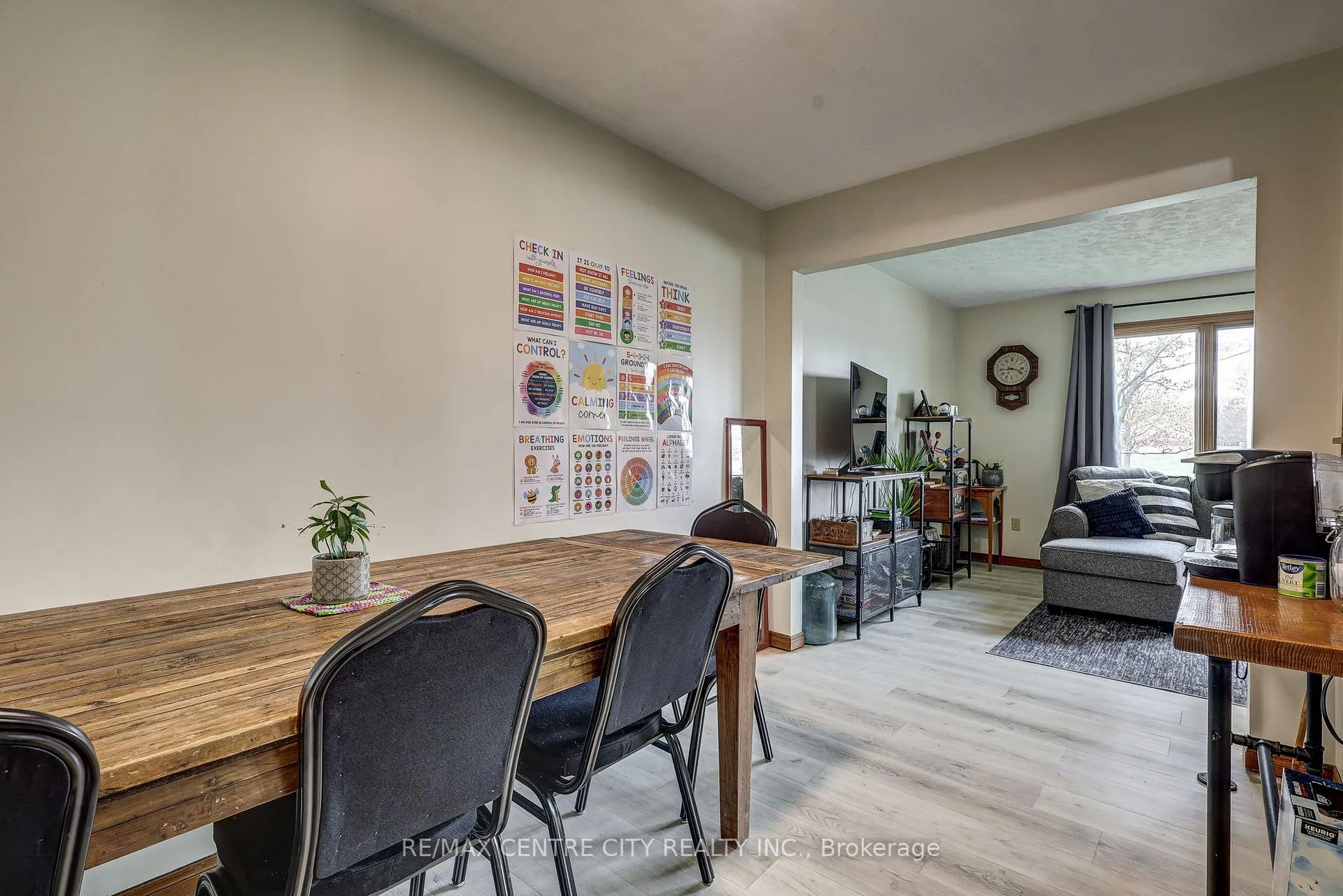Photo 19 of 456 Wellington Street, St. Thomas — HOMEH