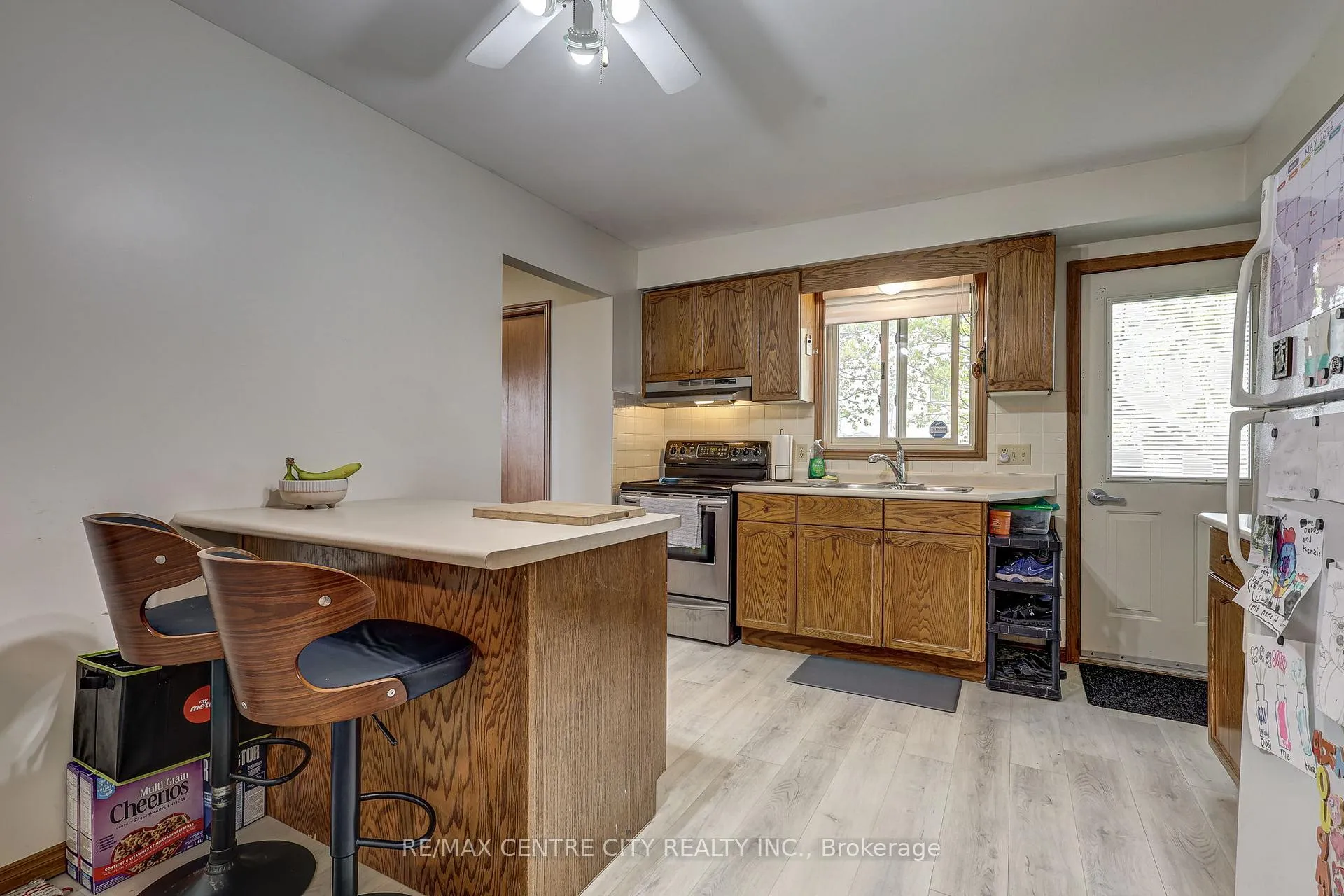 Photo 20 of 456 Wellington Street, St. Thomas — HOMEH