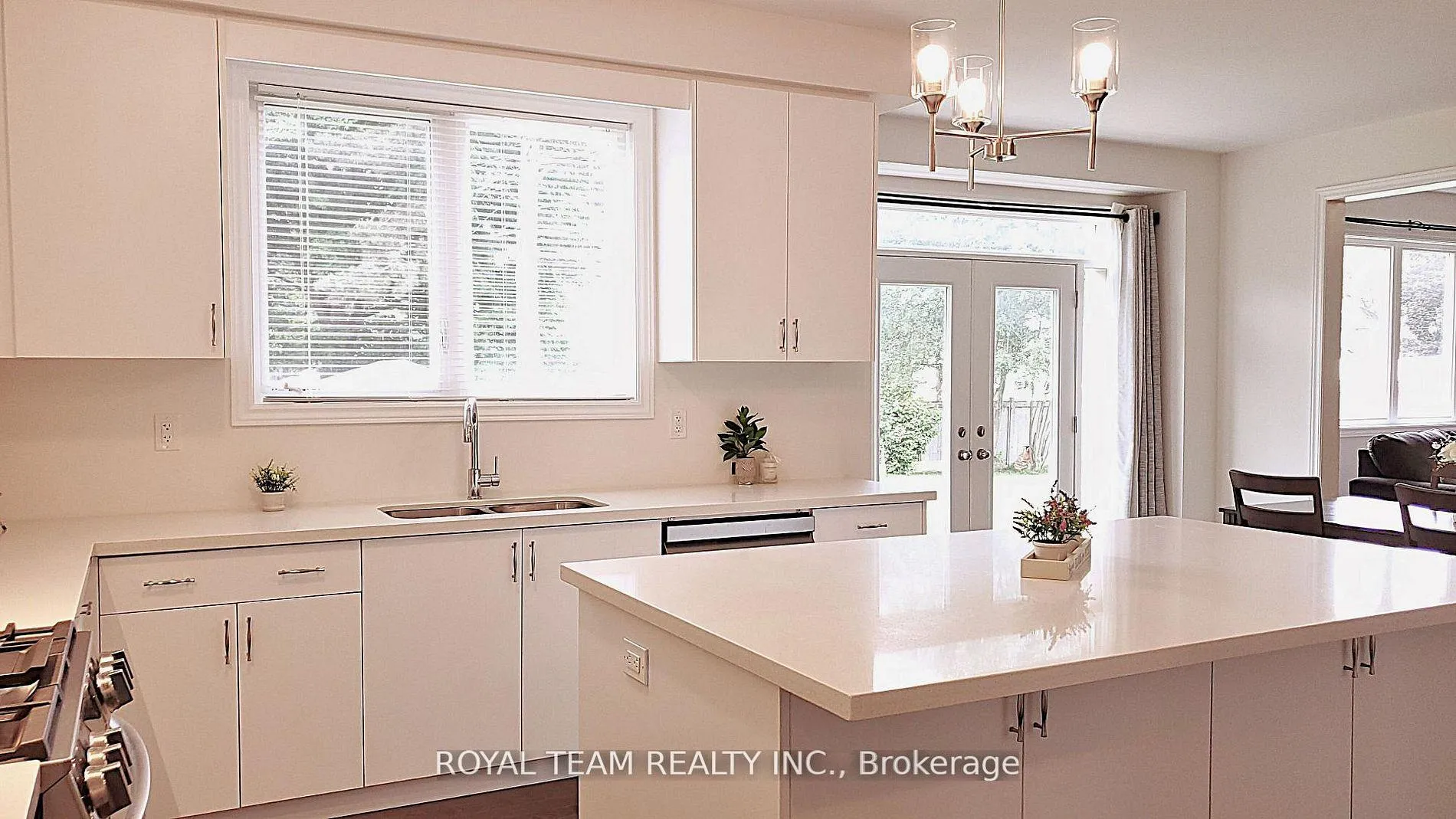 Photo 15 of 251 Danny Wheeler Boulevard, Georgina, Keswick North — HOMEH