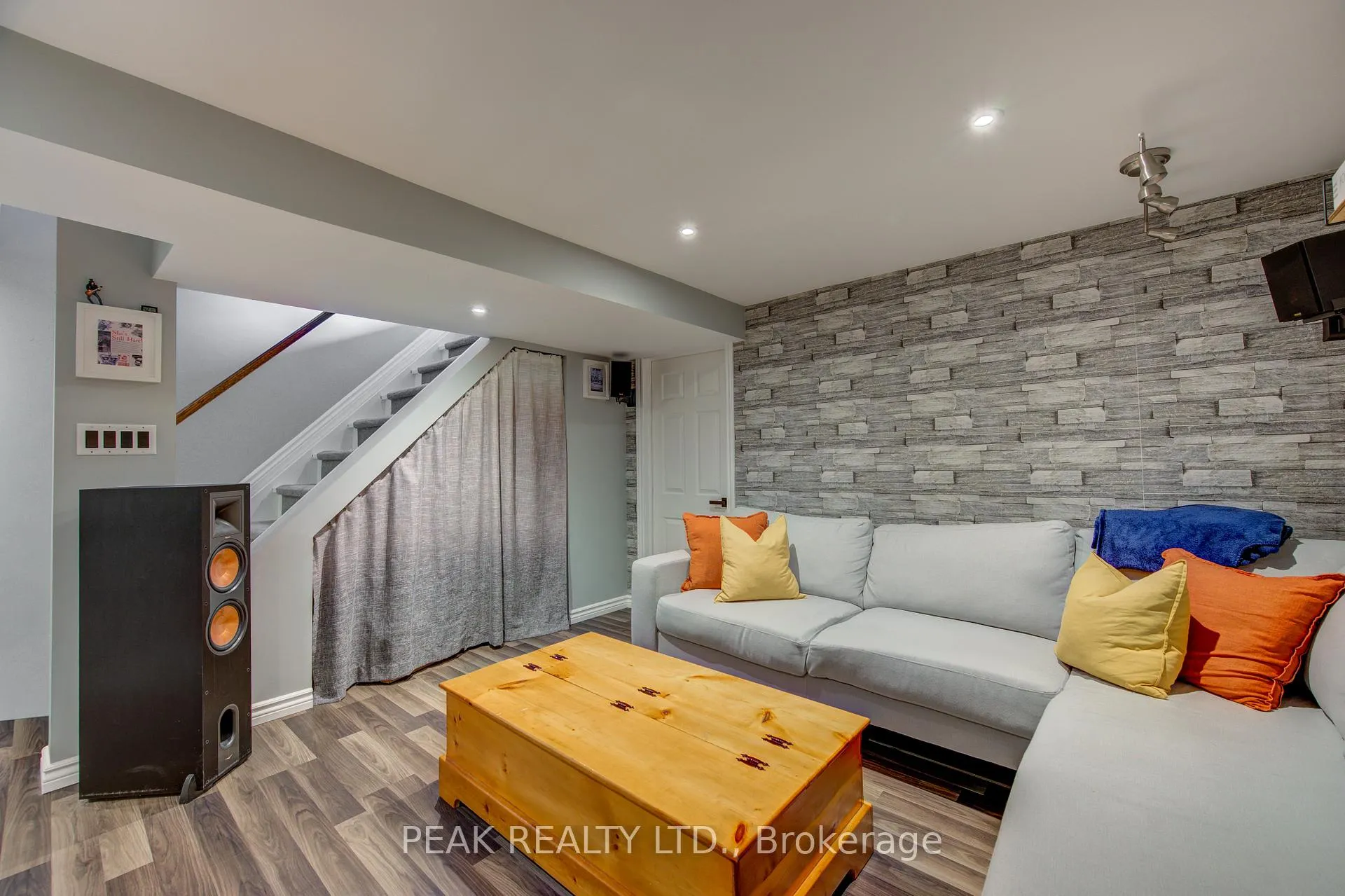 Photo 27 of Unit 43, 135 Chalmers Street S, Cambridge — HOMEH