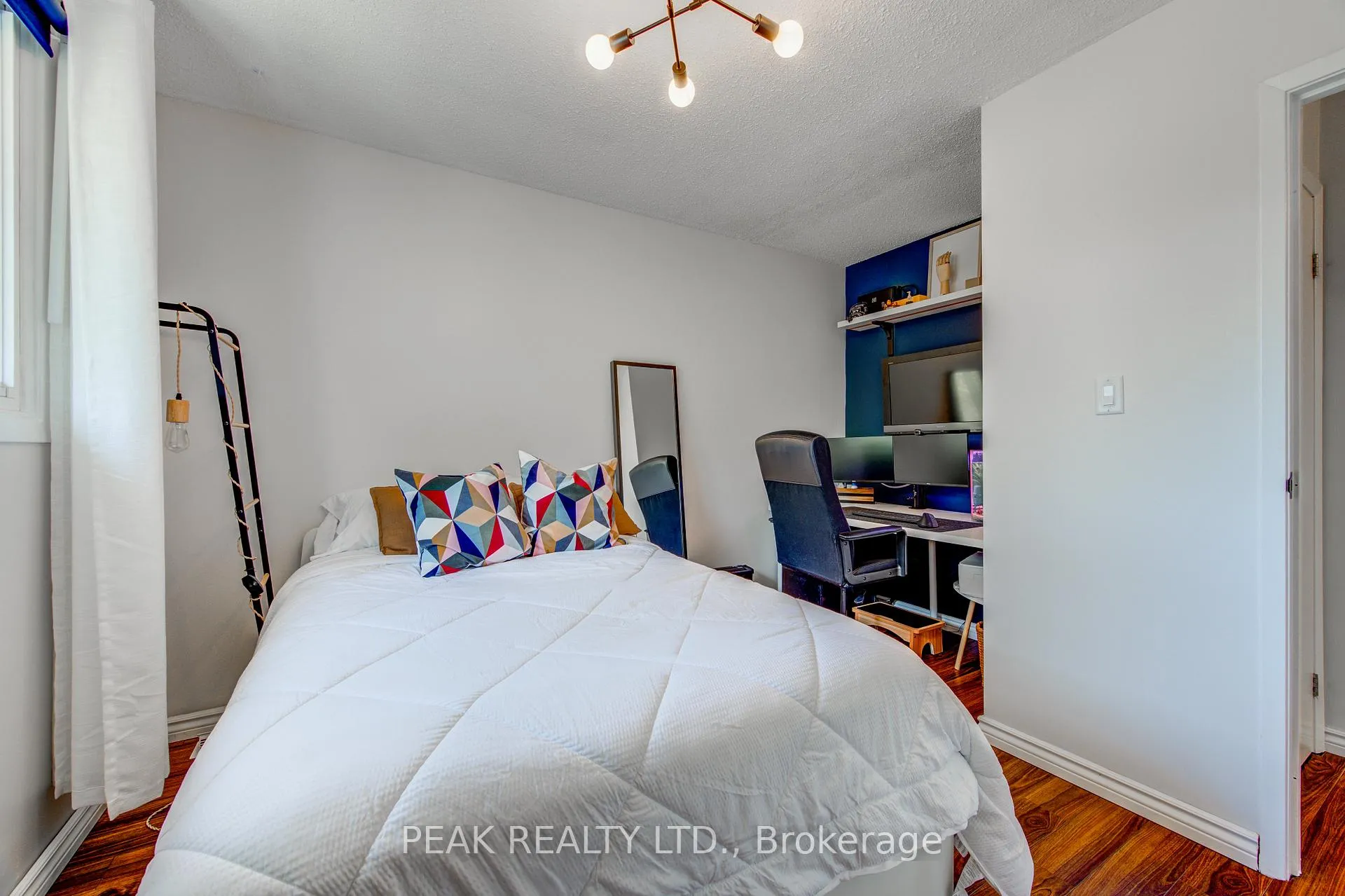 Photo 35 of Unit 43, 135 Chalmers Street S, Cambridge — HOMEH