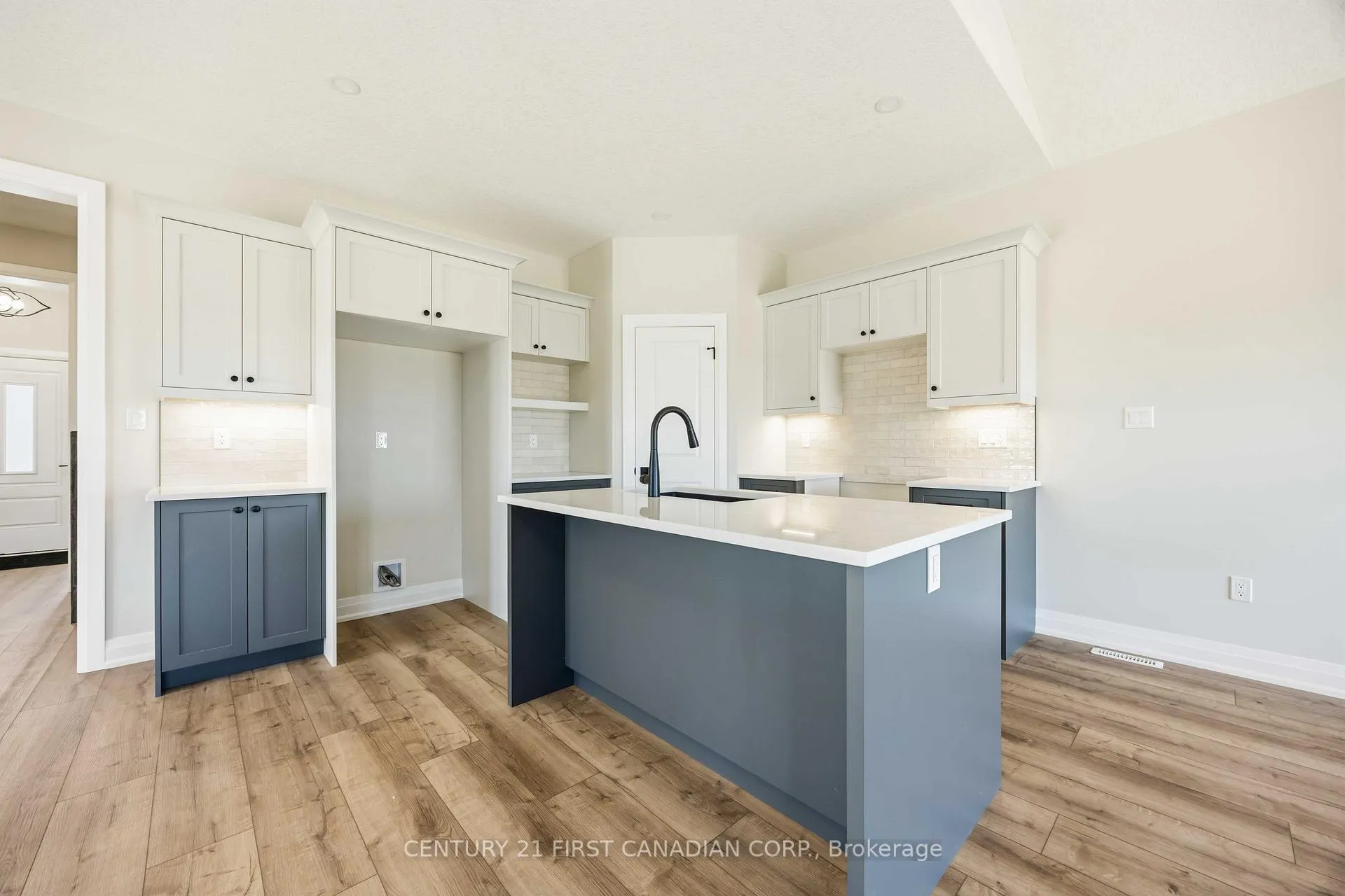 Photo 7 of 644 Ketter Way, Plympton-Wyoming, Plympton Wyoming — HOMEH