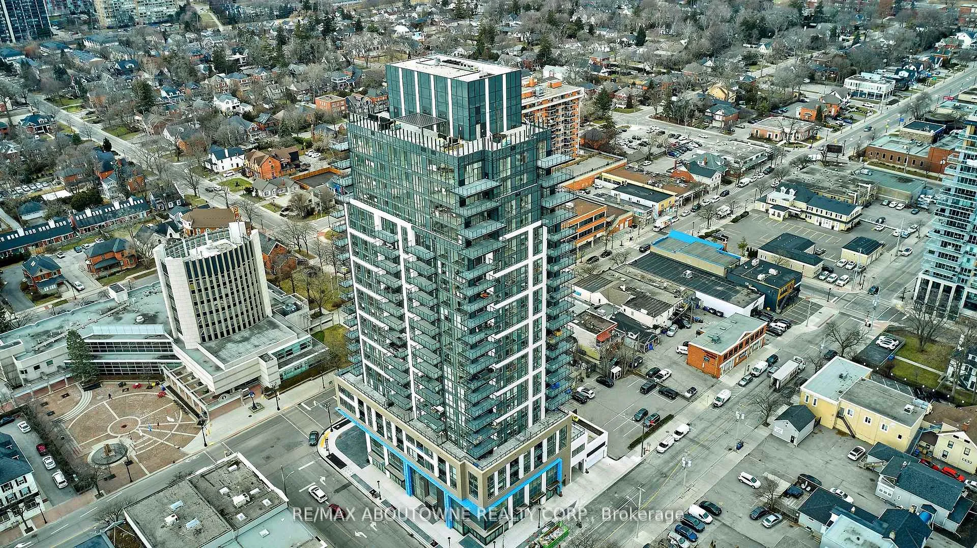 Photo 1 of Unit 1608, 2007 James Street, Burlington, Brant — HOMEH
