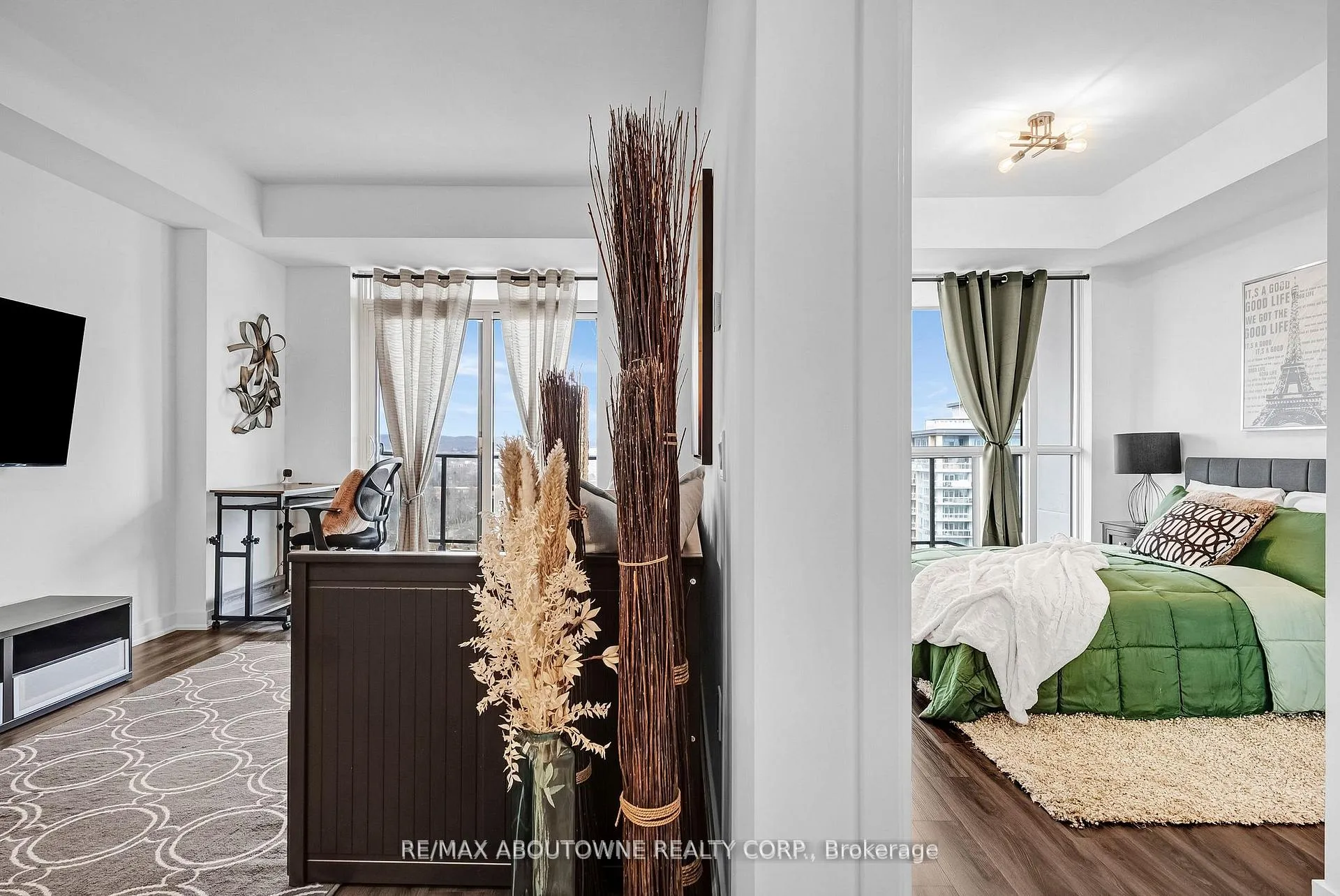 Photo 22 of Unit 1608, 2007 James Street, Burlington, Brant — HOMEH