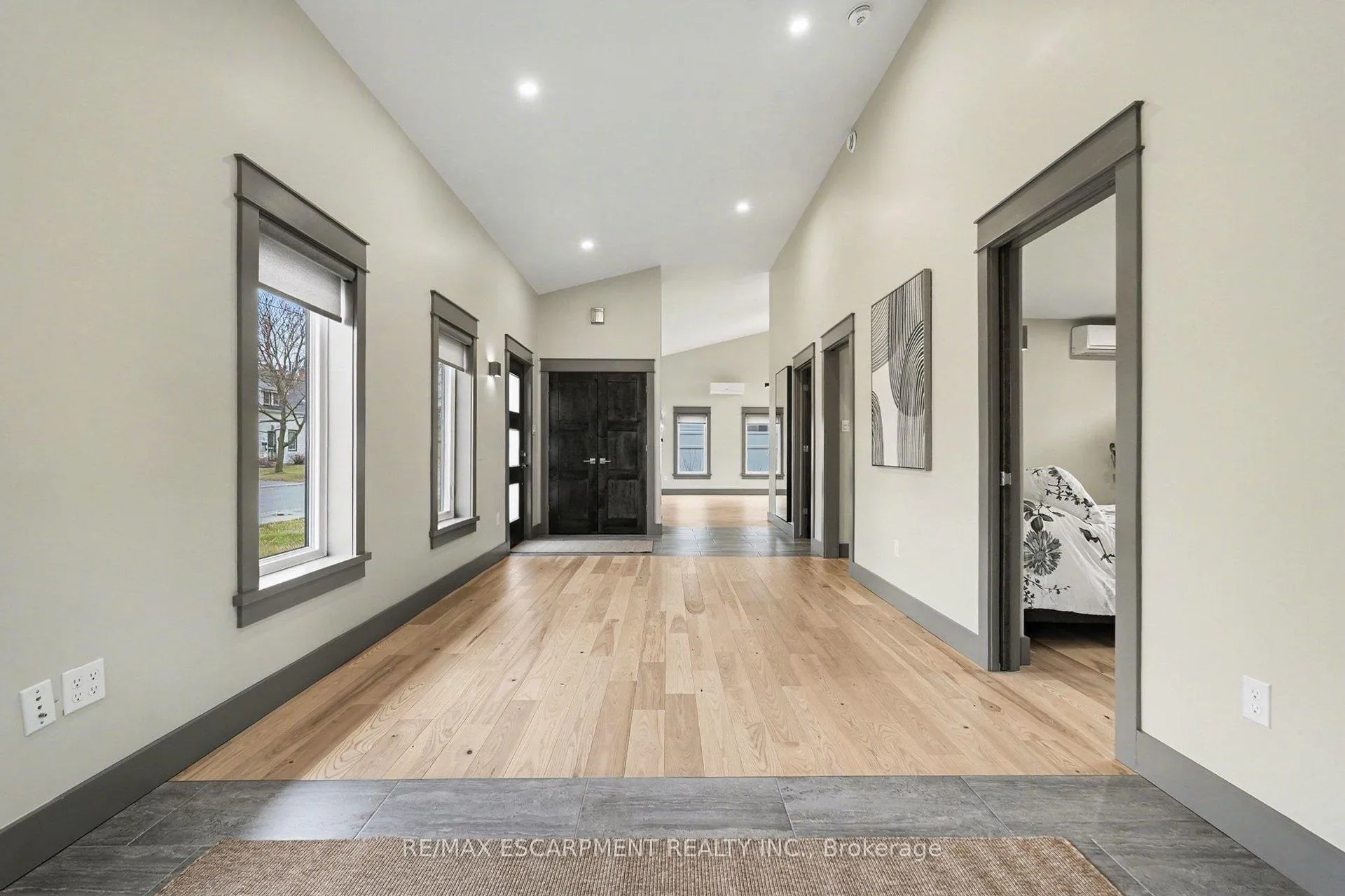 Photo 4 of 90 Beckwith Street E, Perth — HOMEH