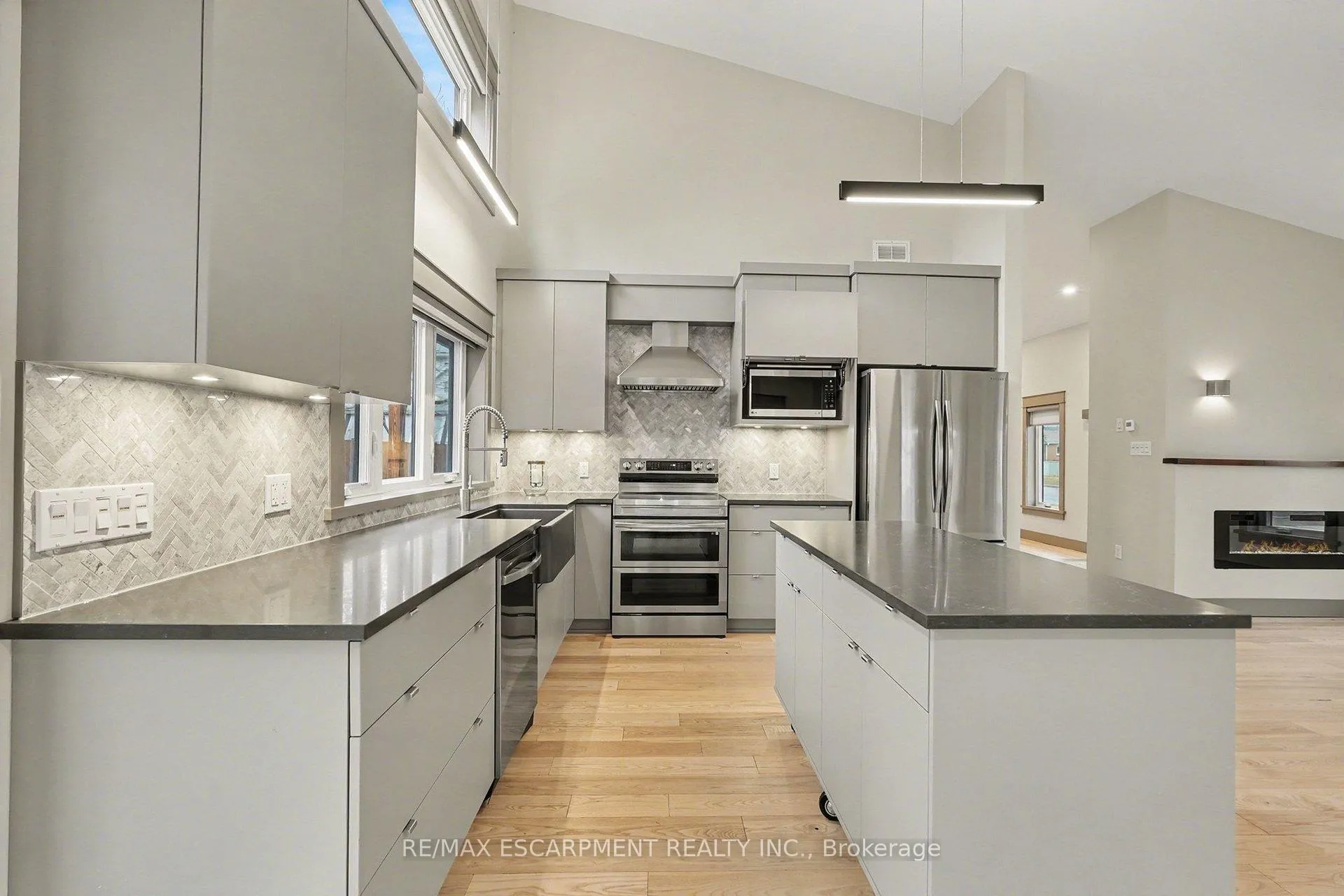 Photo 11 of 90 Beckwith Street E, Perth — HOMEH