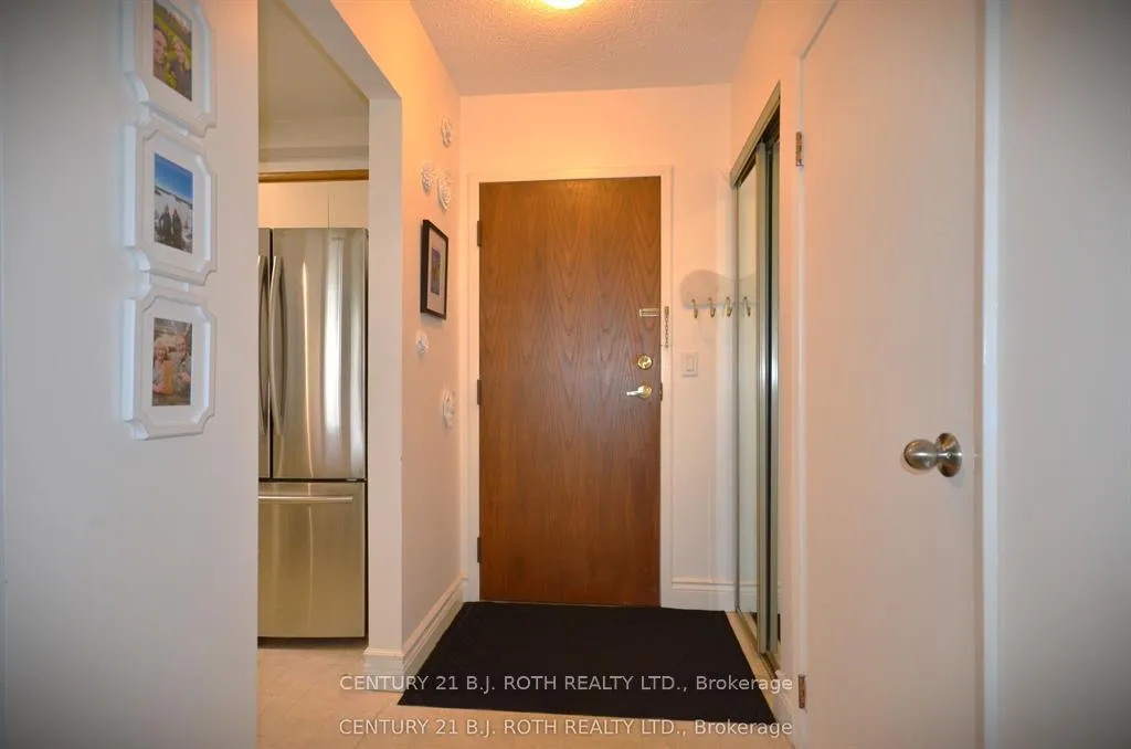Photo 3 of Unit 206, 38 Monck Road, Bracebridge, Macaulay — HOMEH