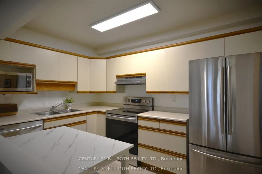 Photo 6 of Unit 206, 38 Monck Road, Bracebridge, Macaulay — HOMEH