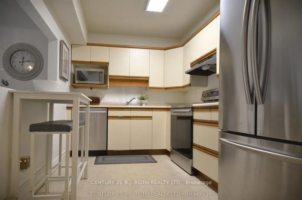 Photo 7 of Unit 206, 38 Monck Road, Bracebridge, Macaulay — HOMEH