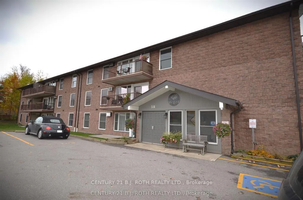 Photo 22 of Unit 206, 38 Monck Road, Bracebridge, Macaulay — HOMEH