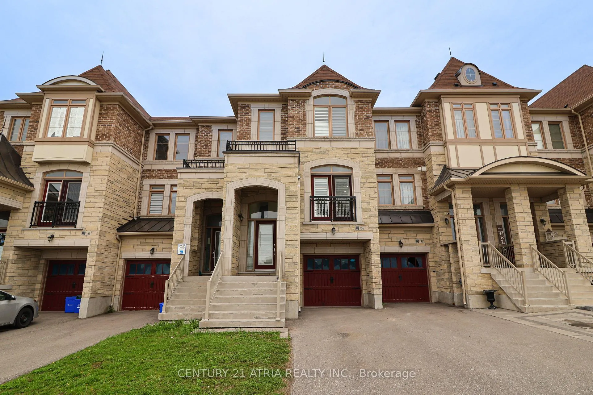 Front of 134 Dundonnell Place