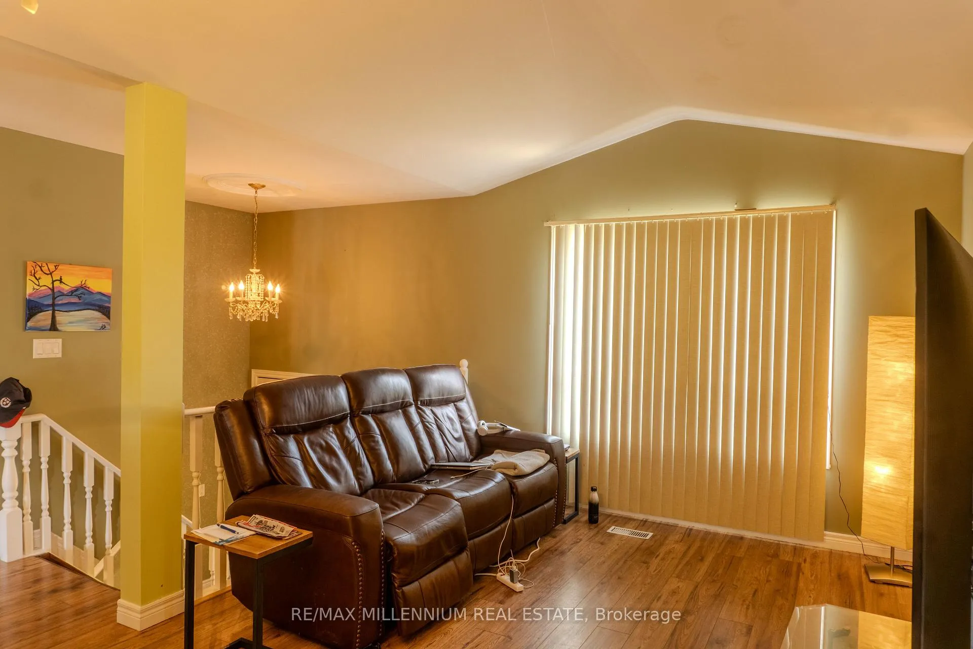 Photo 4 of 185 Elm Avenue, Windsor — HOMEH
