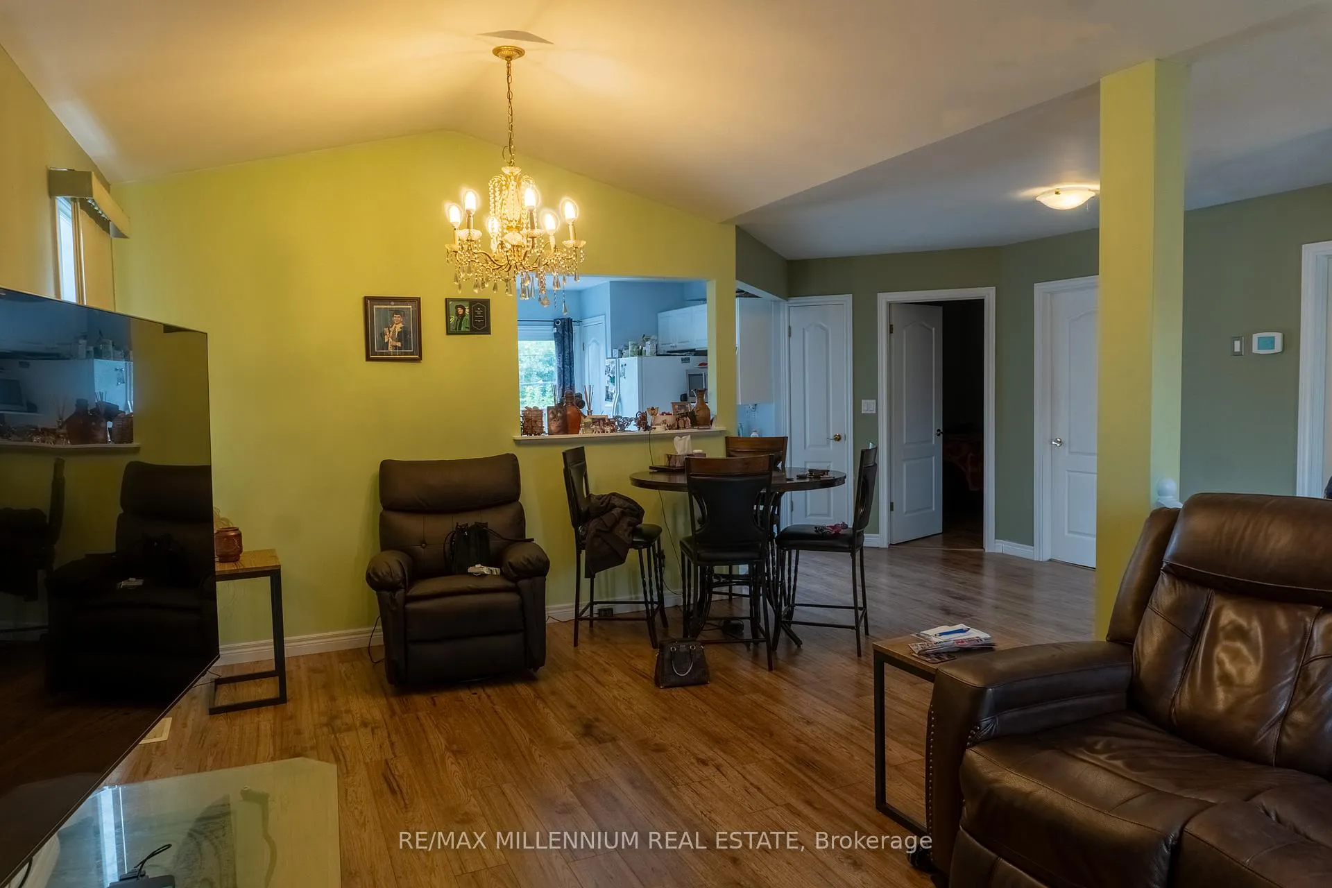 Photo 6 of 185 Elm Avenue, Windsor — HOMEH