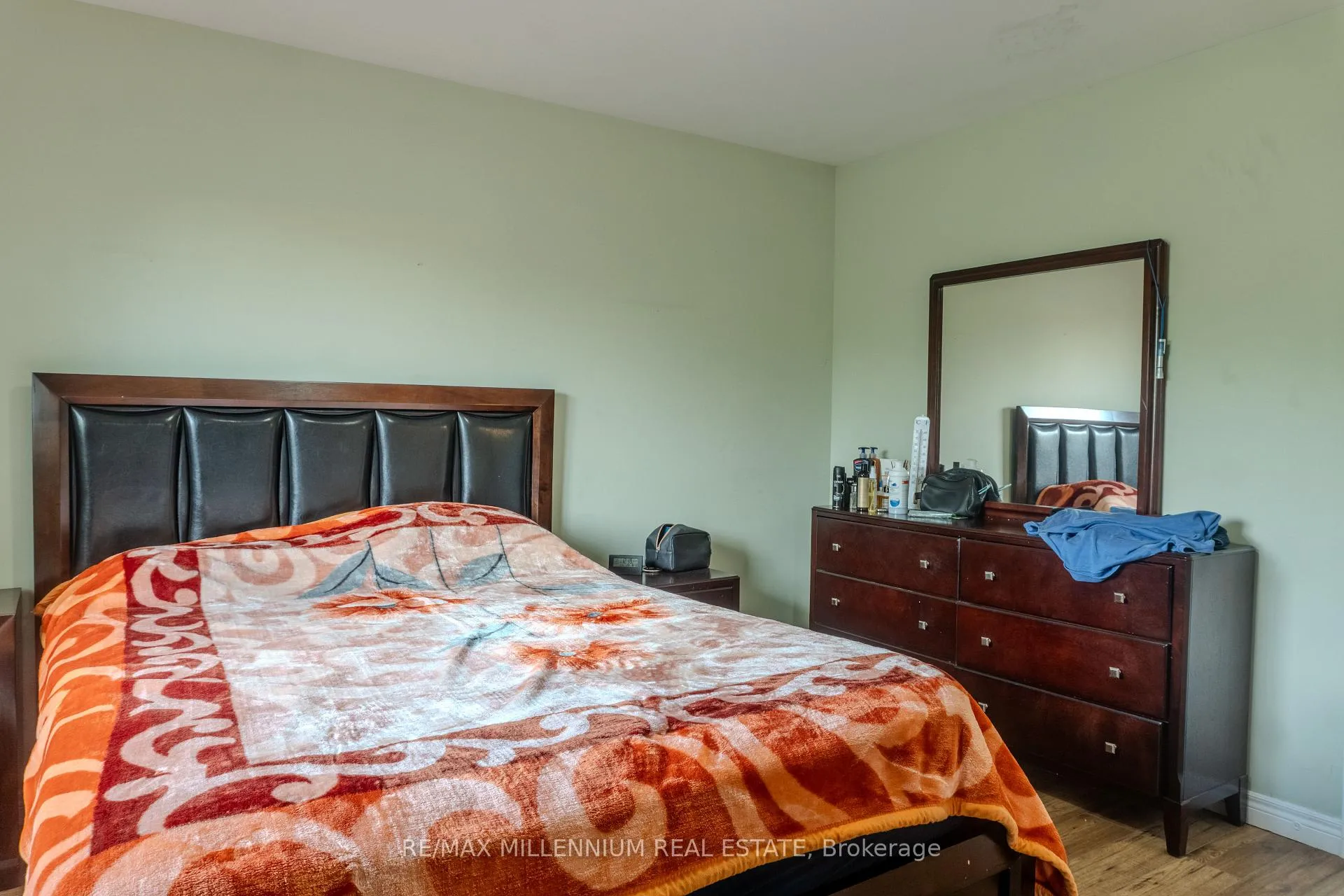 Photo 10 of 185 Elm Avenue, Windsor — HOMEH
