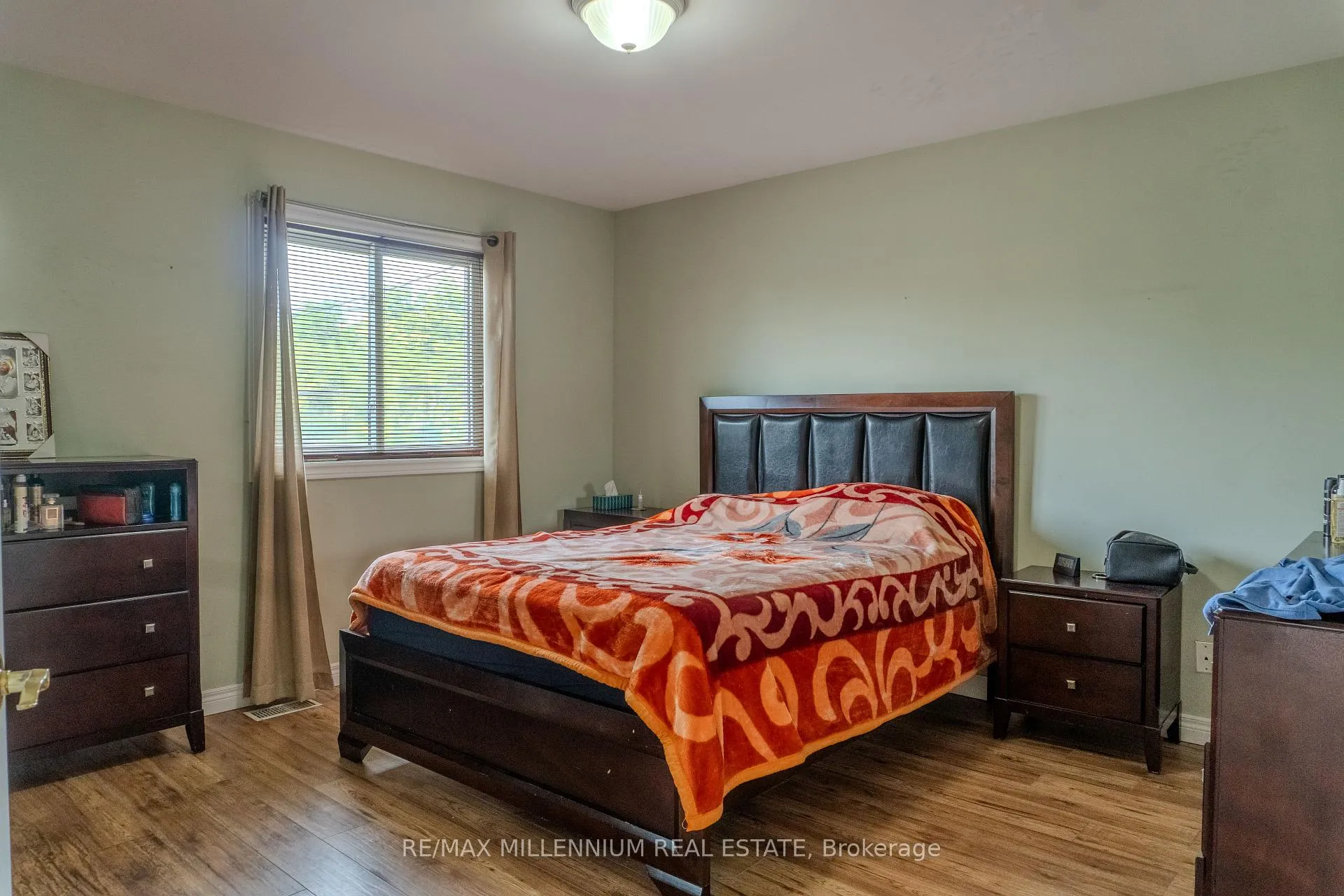 Photo 11 of 185 Elm Avenue, Windsor — HOMEH