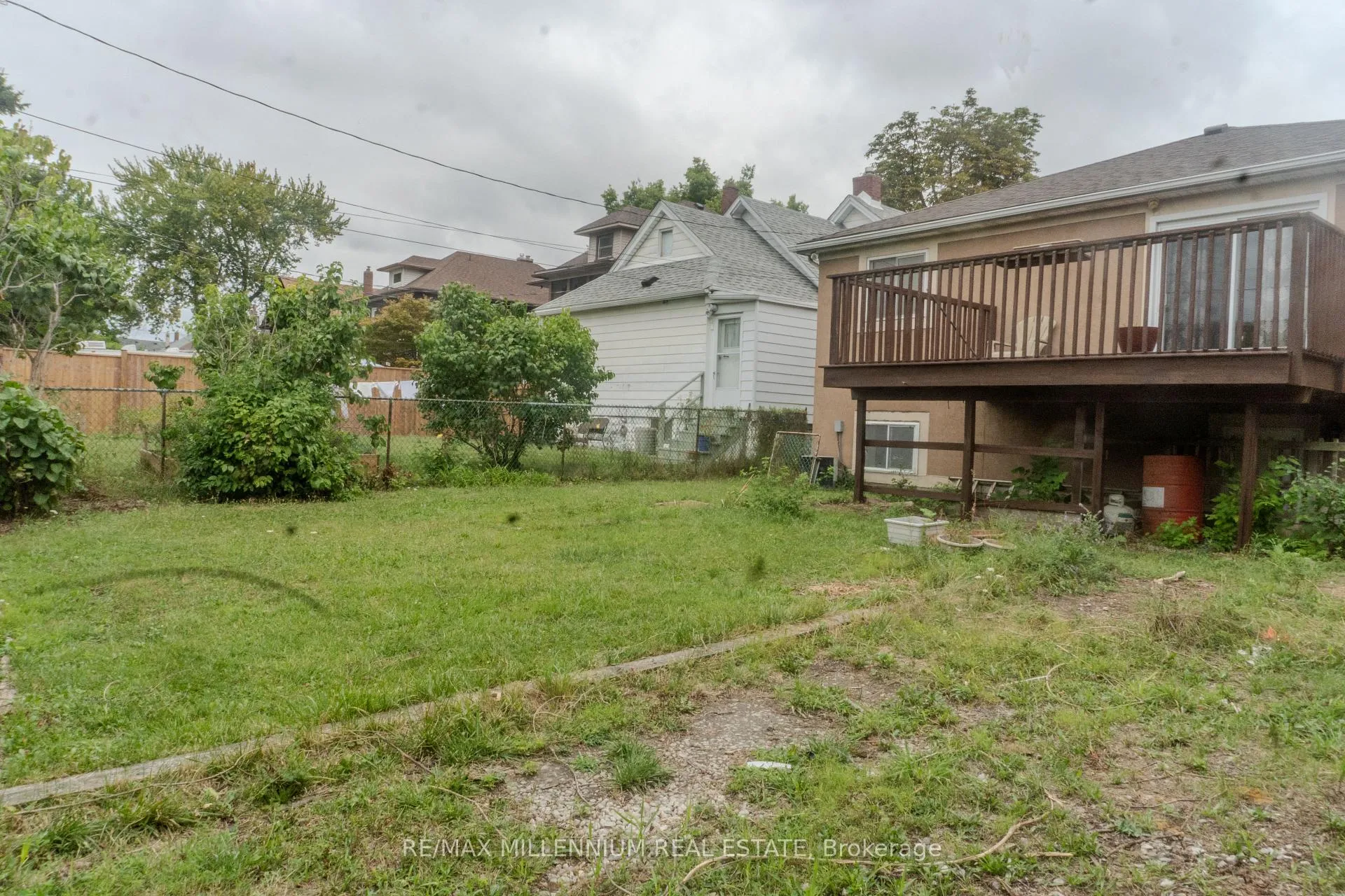 Photo 20 of 185 Elm Avenue, Windsor — HOMEH