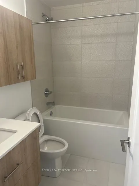 Photo 11 of Unit A1802, 9763 Markham Road, Markham, Greensborough — HOMEH