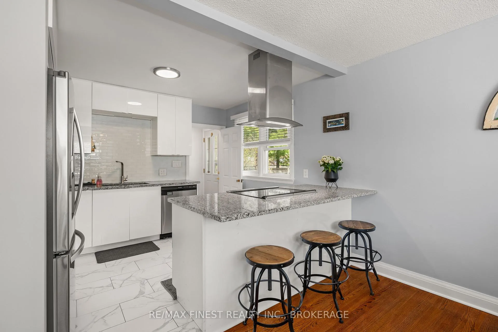 Photo 10 of 133 Indian Road, Kingston, West of Sir John A. Blvd — HOMEH