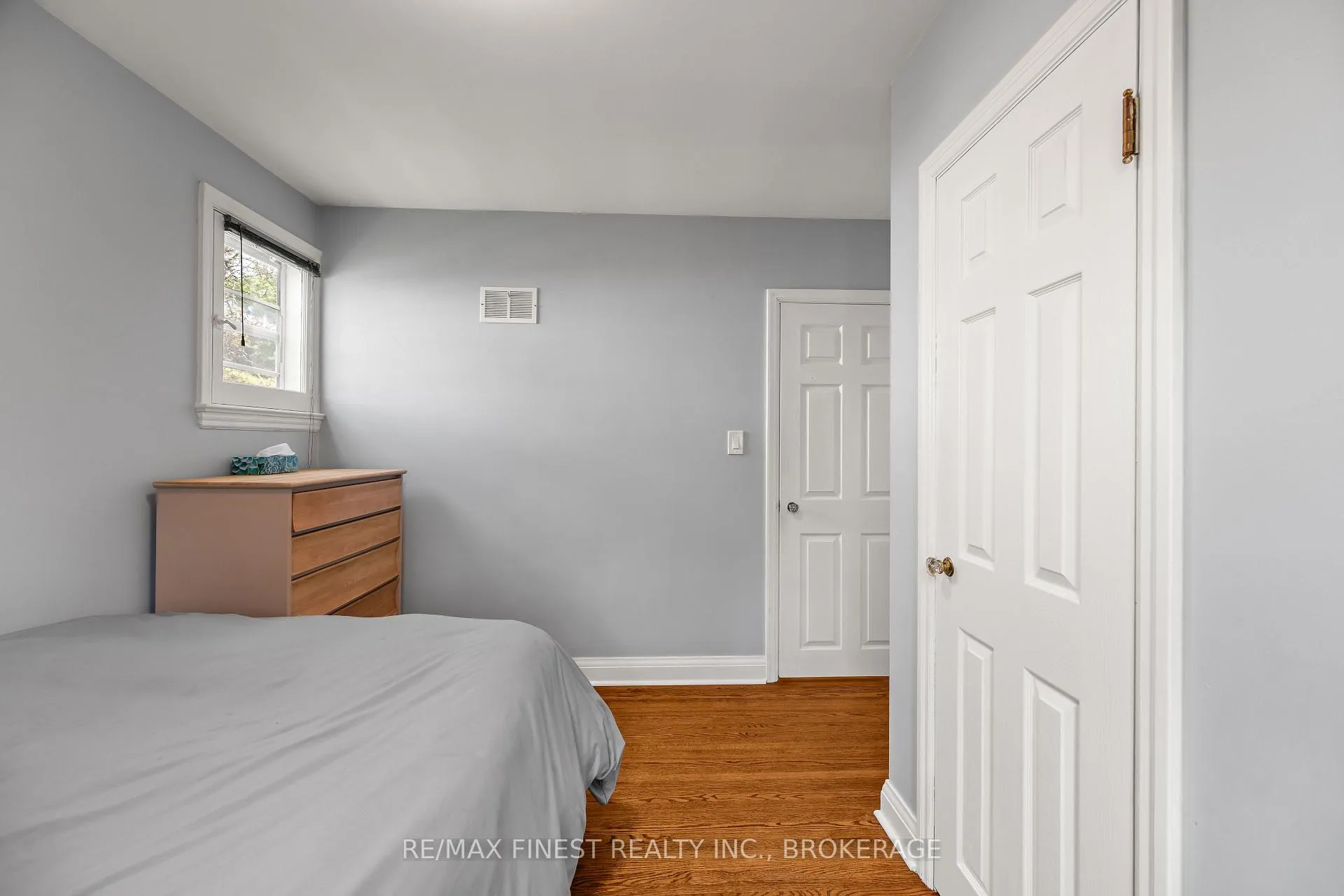 Photo 20 of 133 Indian Road, Kingston, West of Sir John A. Blvd — HOMEH