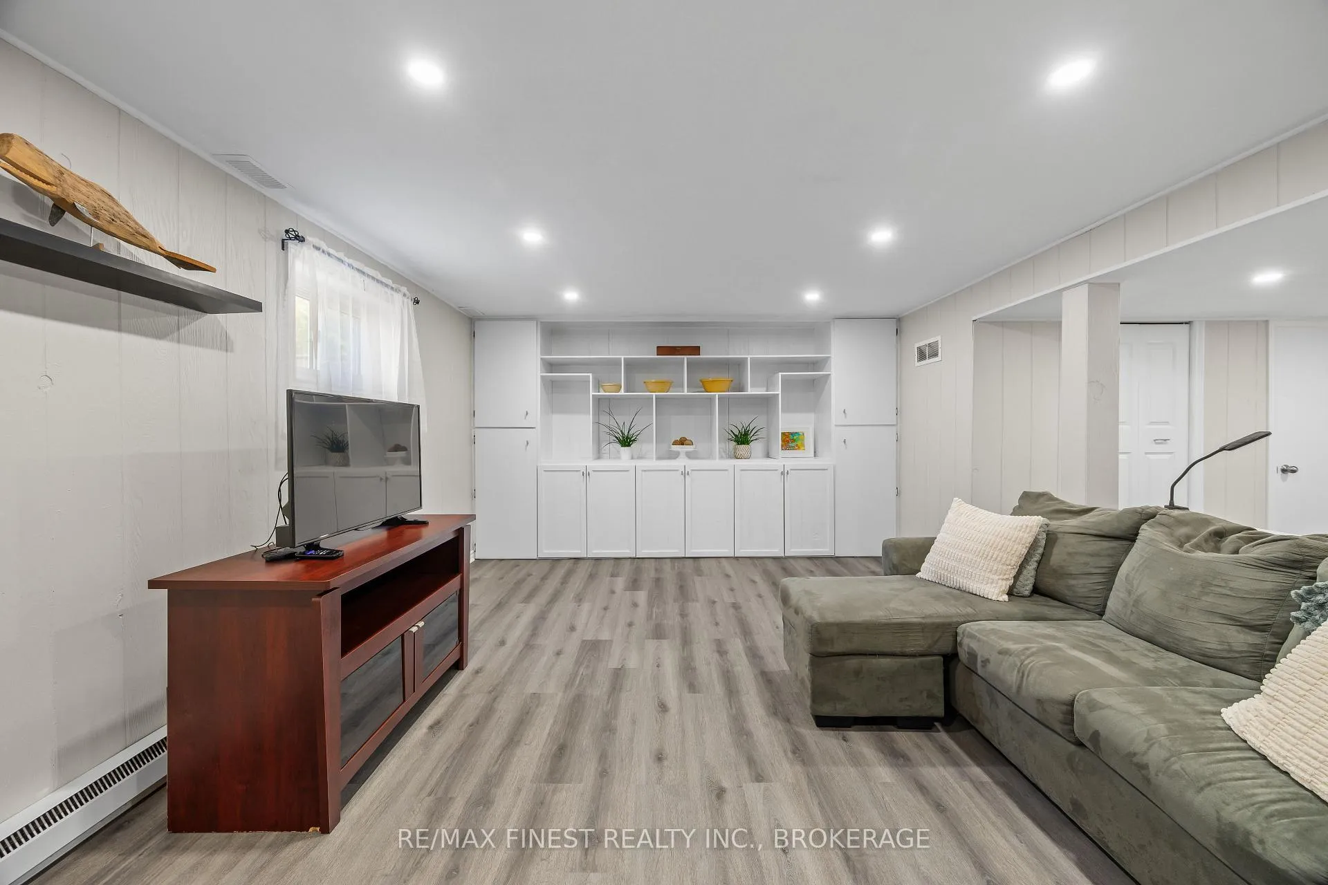 Photo 24 of 133 Indian Road, Kingston, West of Sir John A. Blvd — HOMEH