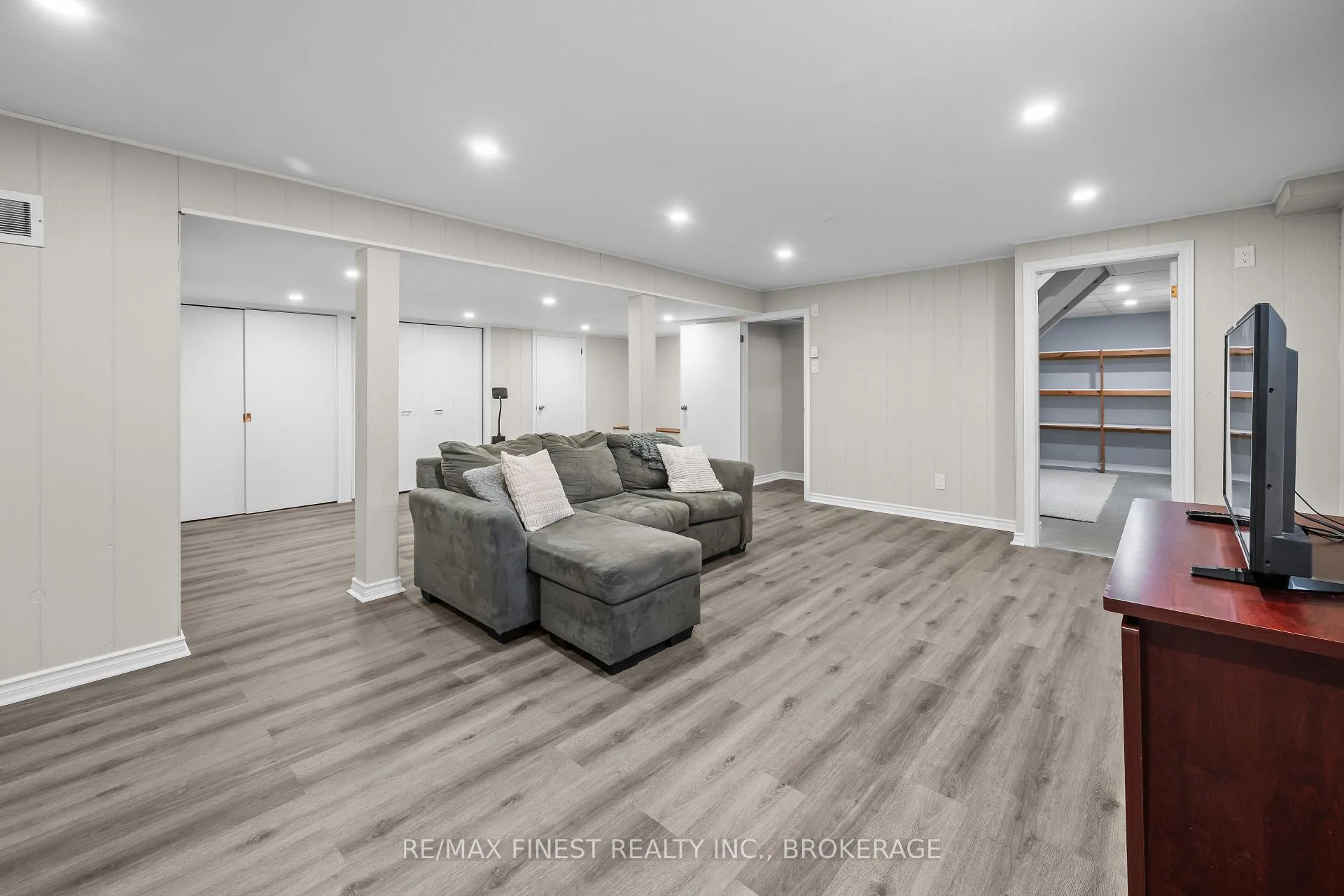 Photo 25 of 133 Indian Road, Kingston, West of Sir John A. Blvd — HOMEH