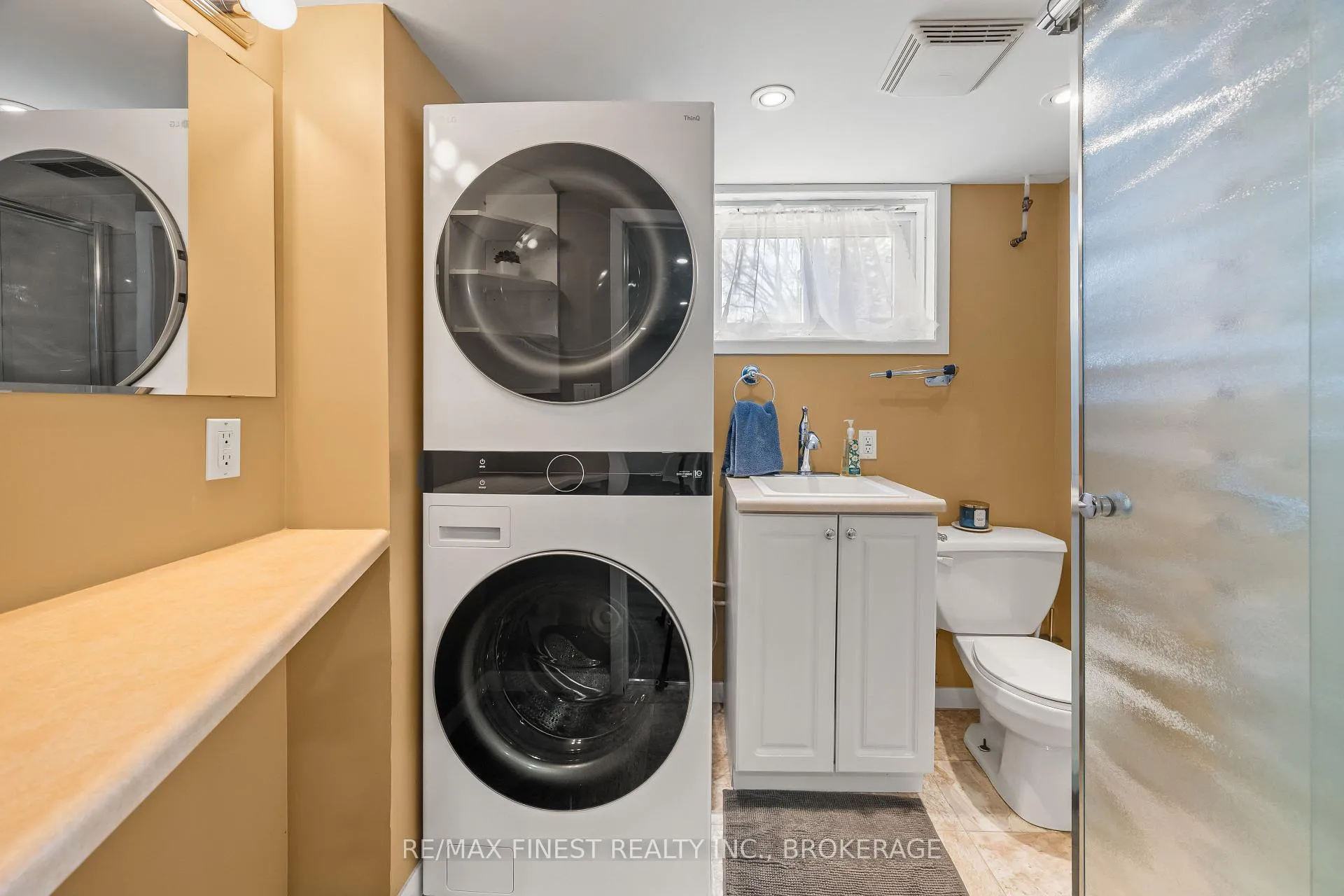 Photo 27 of 133 Indian Road, Kingston, West of Sir John A. Blvd — HOMEH