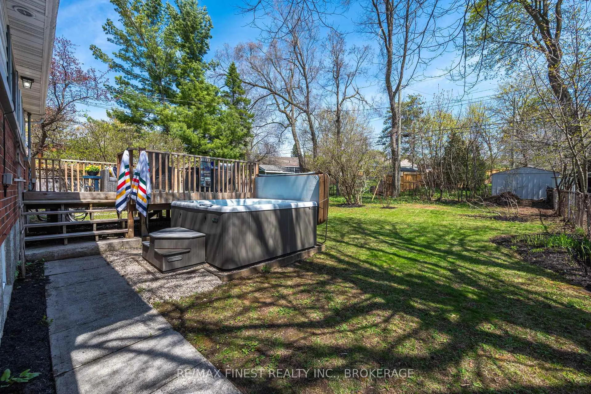Photo 35 of 133 Indian Road, Kingston, West of Sir John A. Blvd — HOMEH