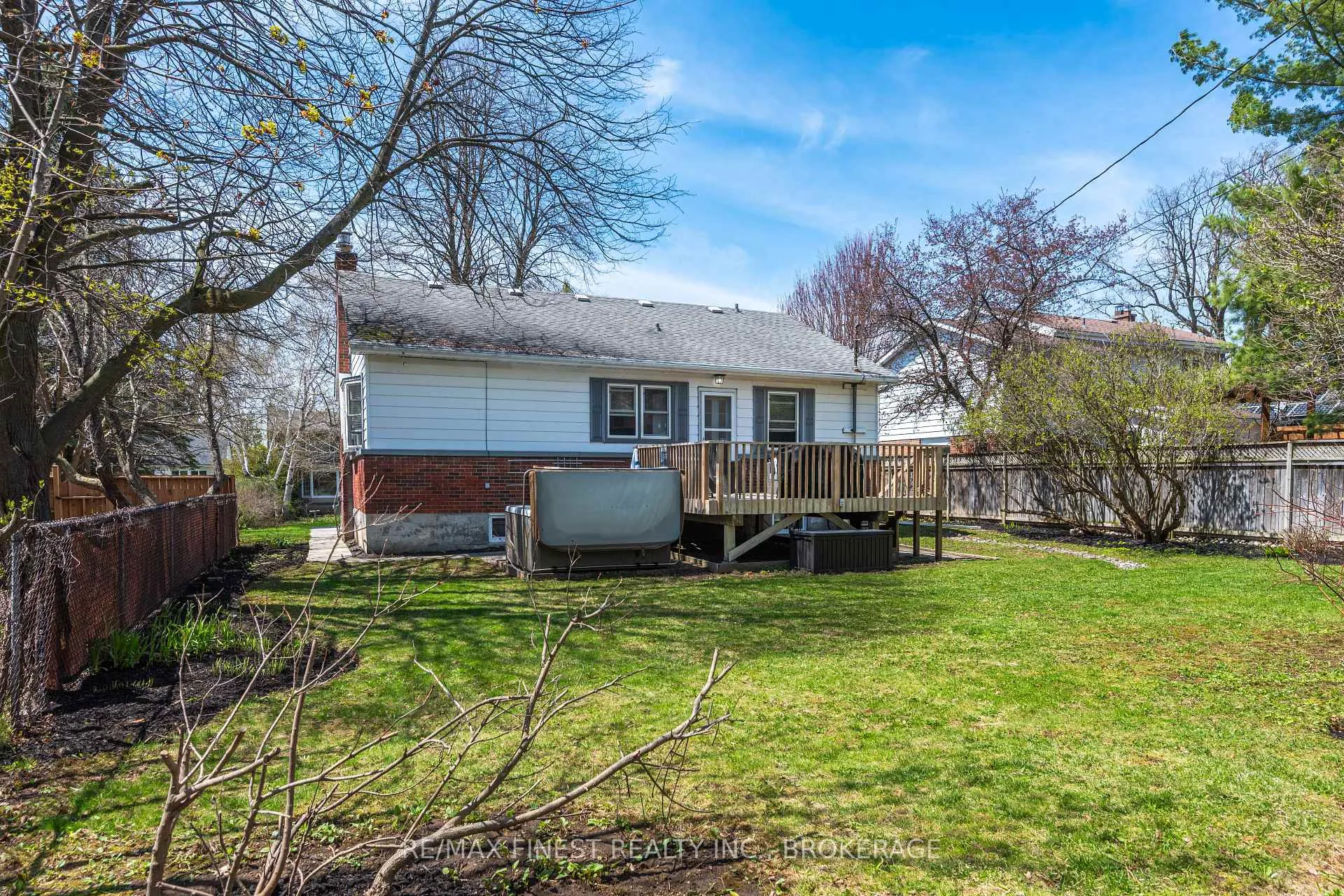Photo 36 of 133 Indian Road, Kingston, West of Sir John A. Blvd — HOMEH