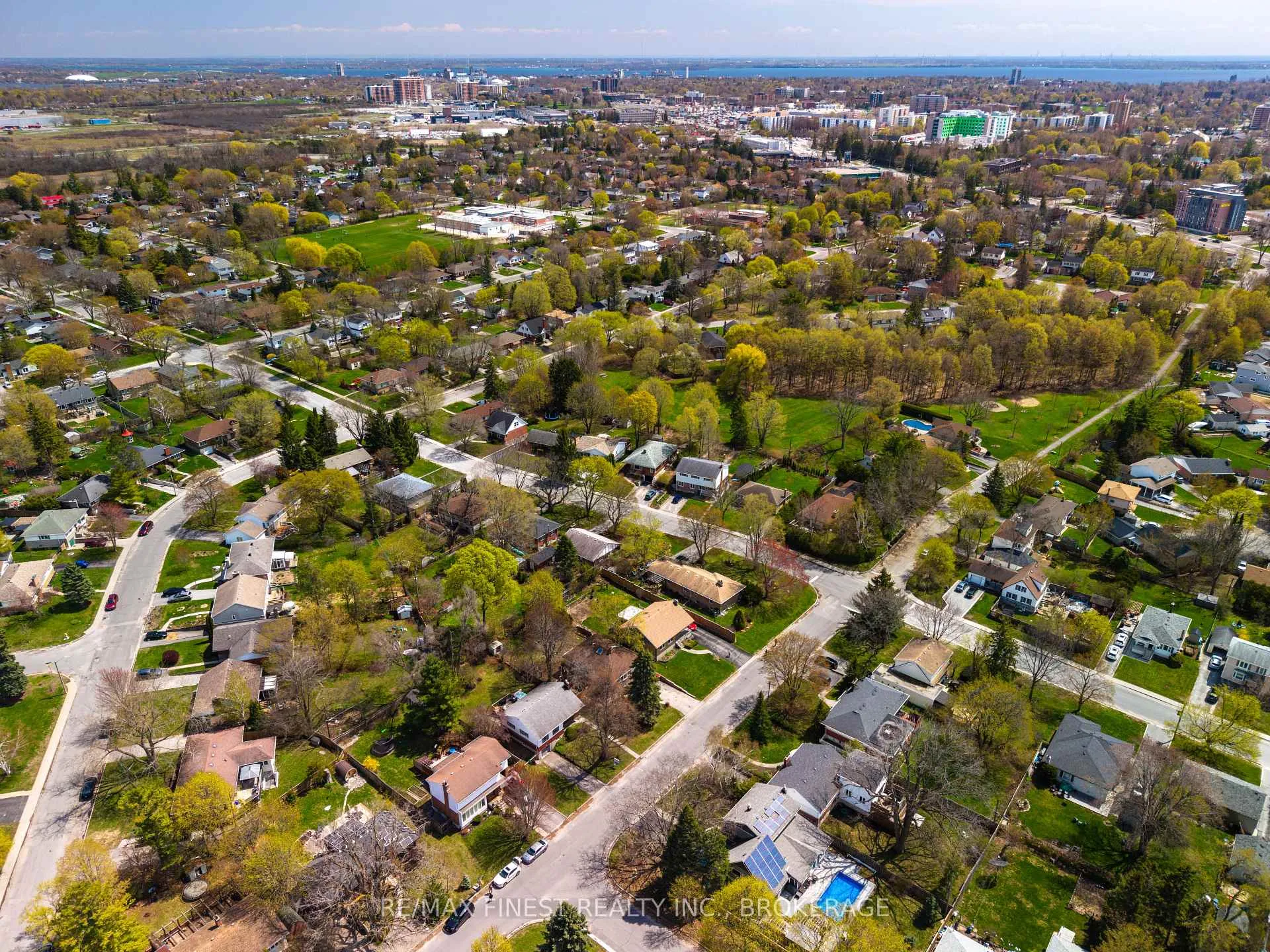 Photo 41 of 133 Indian Road, Kingston, West of Sir John A. Blvd — HOMEH